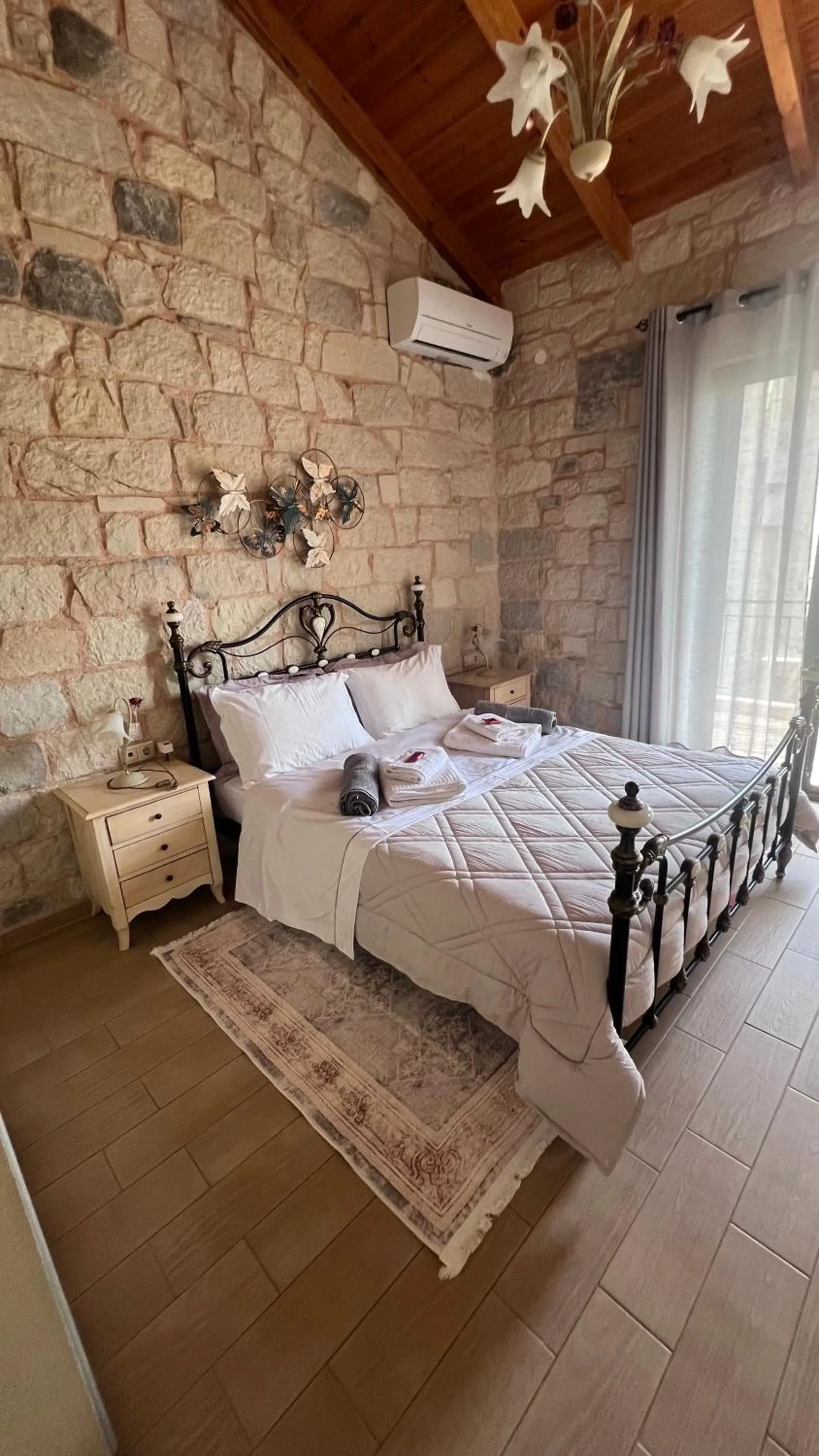 Property building, Bed in Villa Constancia