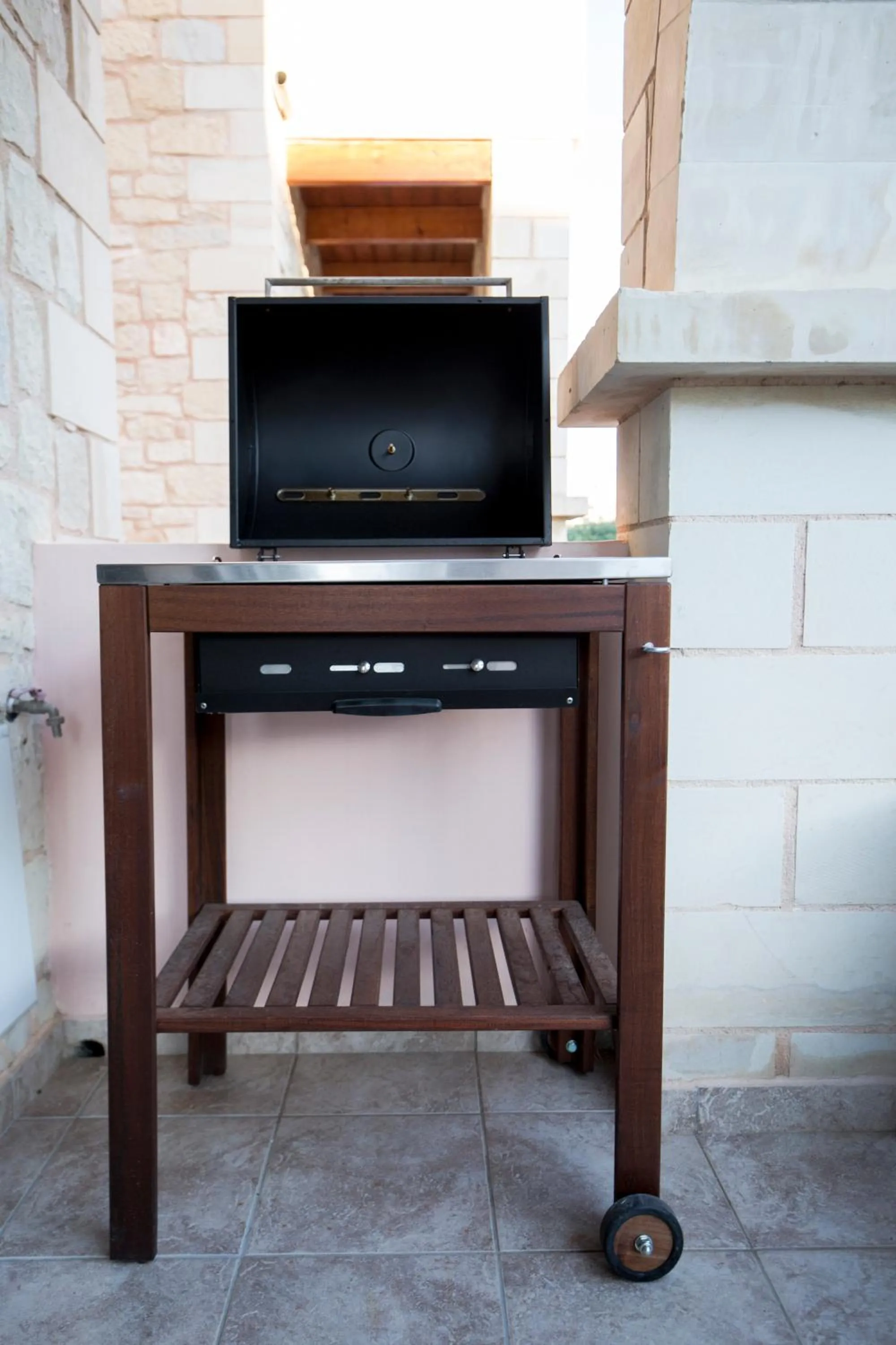 Property building in Villa Constancia