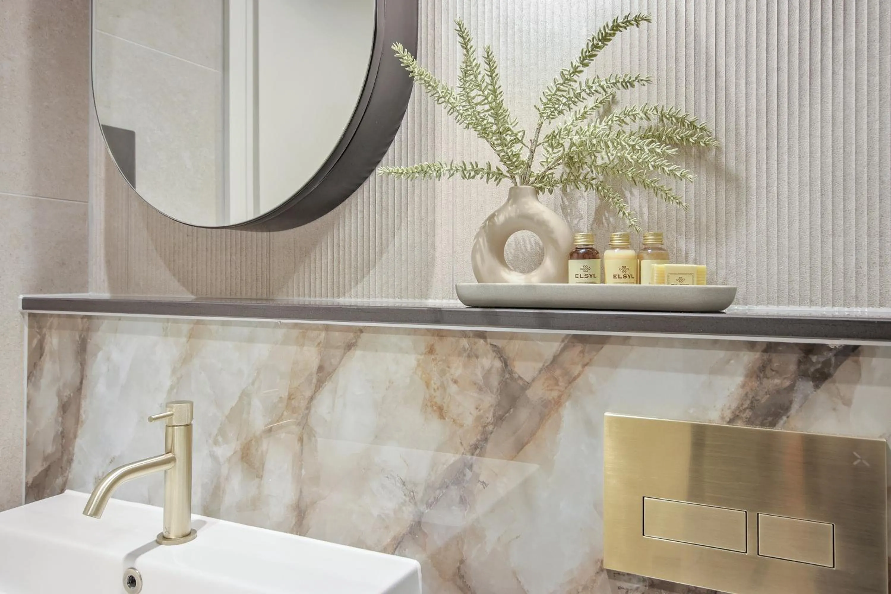 Bathroom in Bow Lane by Aeria Apartments