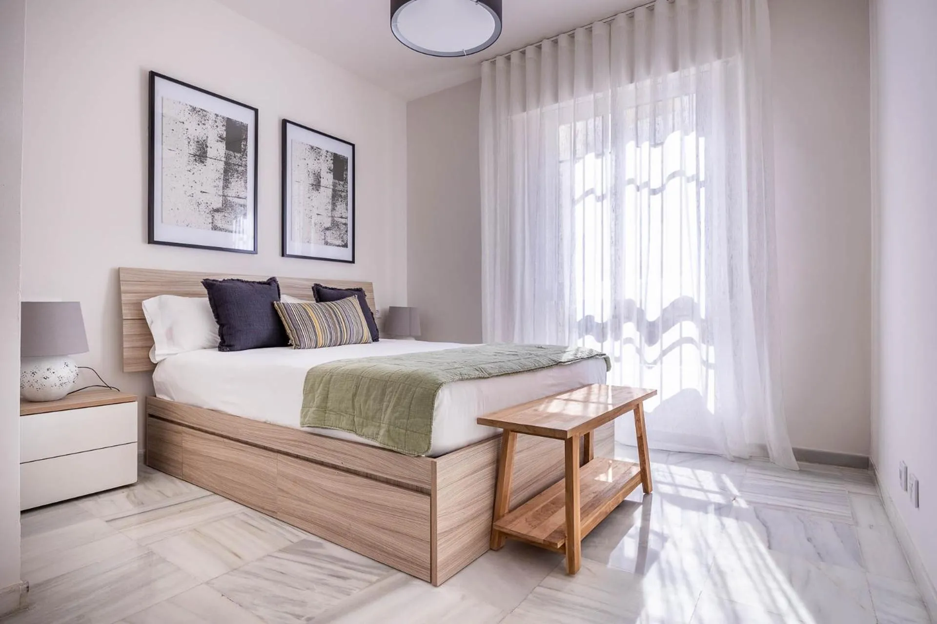 Bedroom, Bed in Amplísimo apartamento de diseño nuevo en el corazón de Triana, Parking included