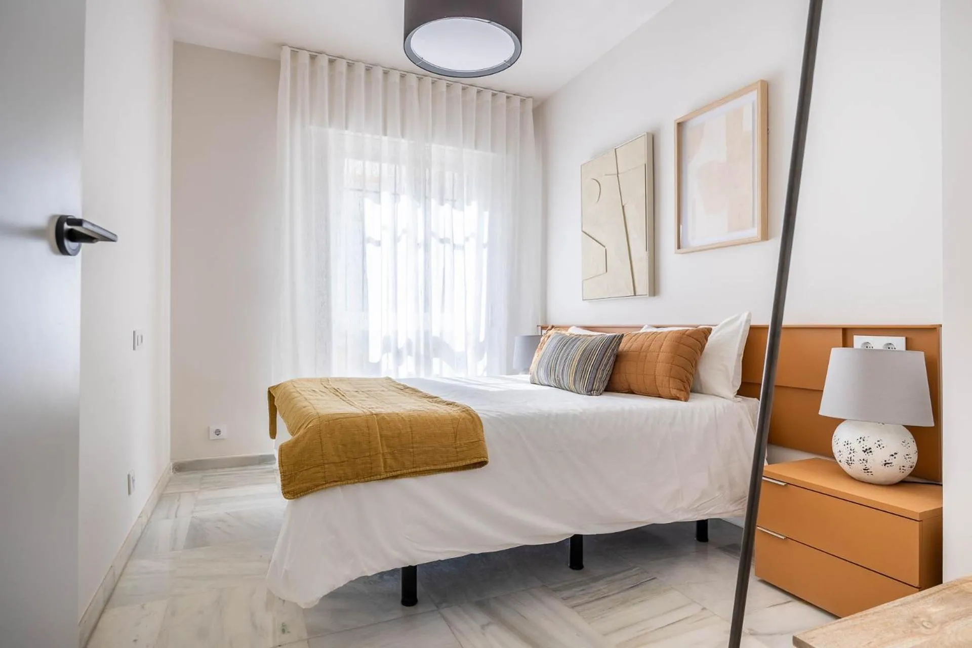 Bedroom, Bed in Amplísimo apartamento de diseño nuevo en el corazón de Triana, Parking included