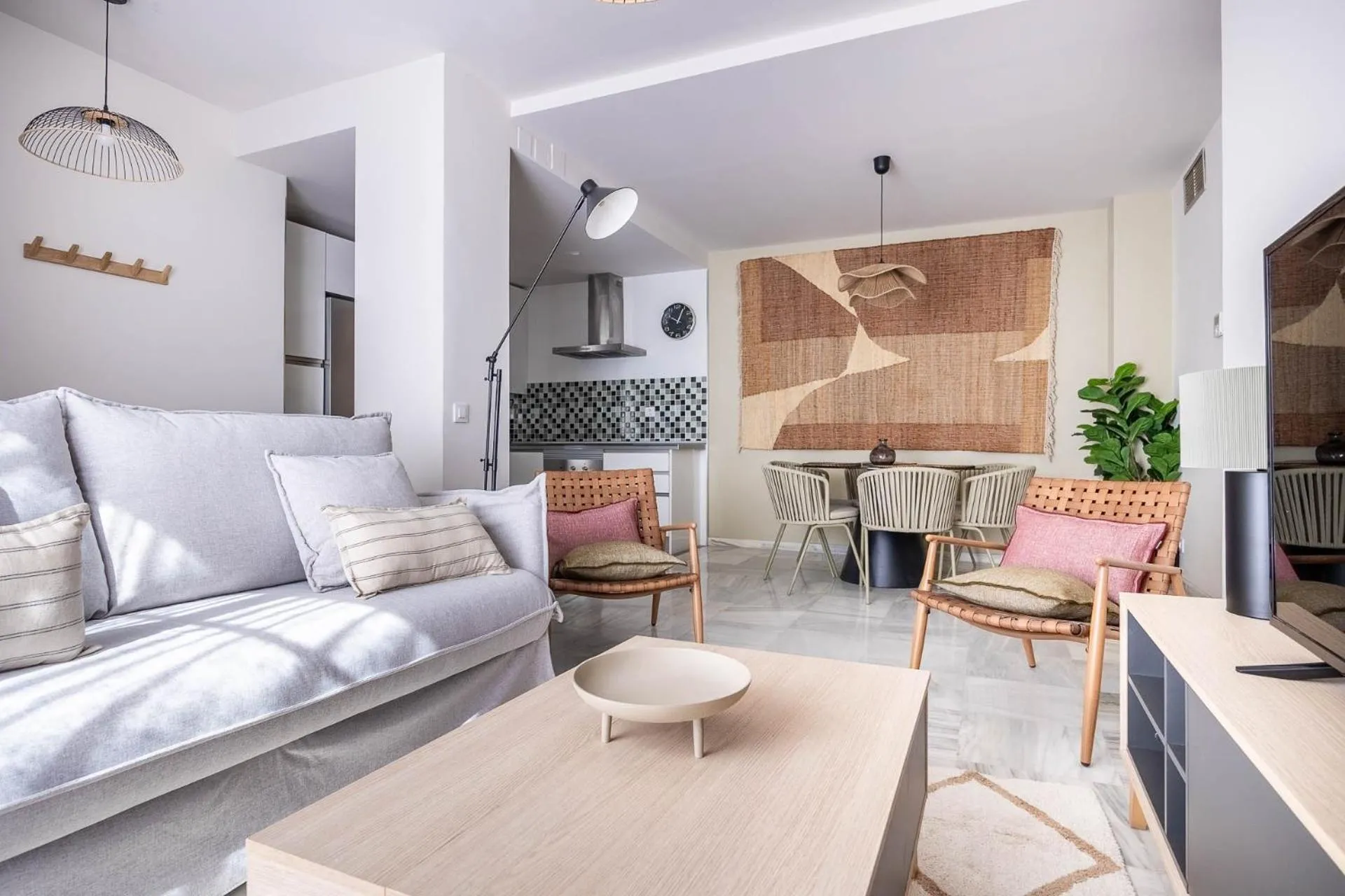 Living room in Amplísimo apartamento de diseño nuevo en el corazón de Triana, Parking included
