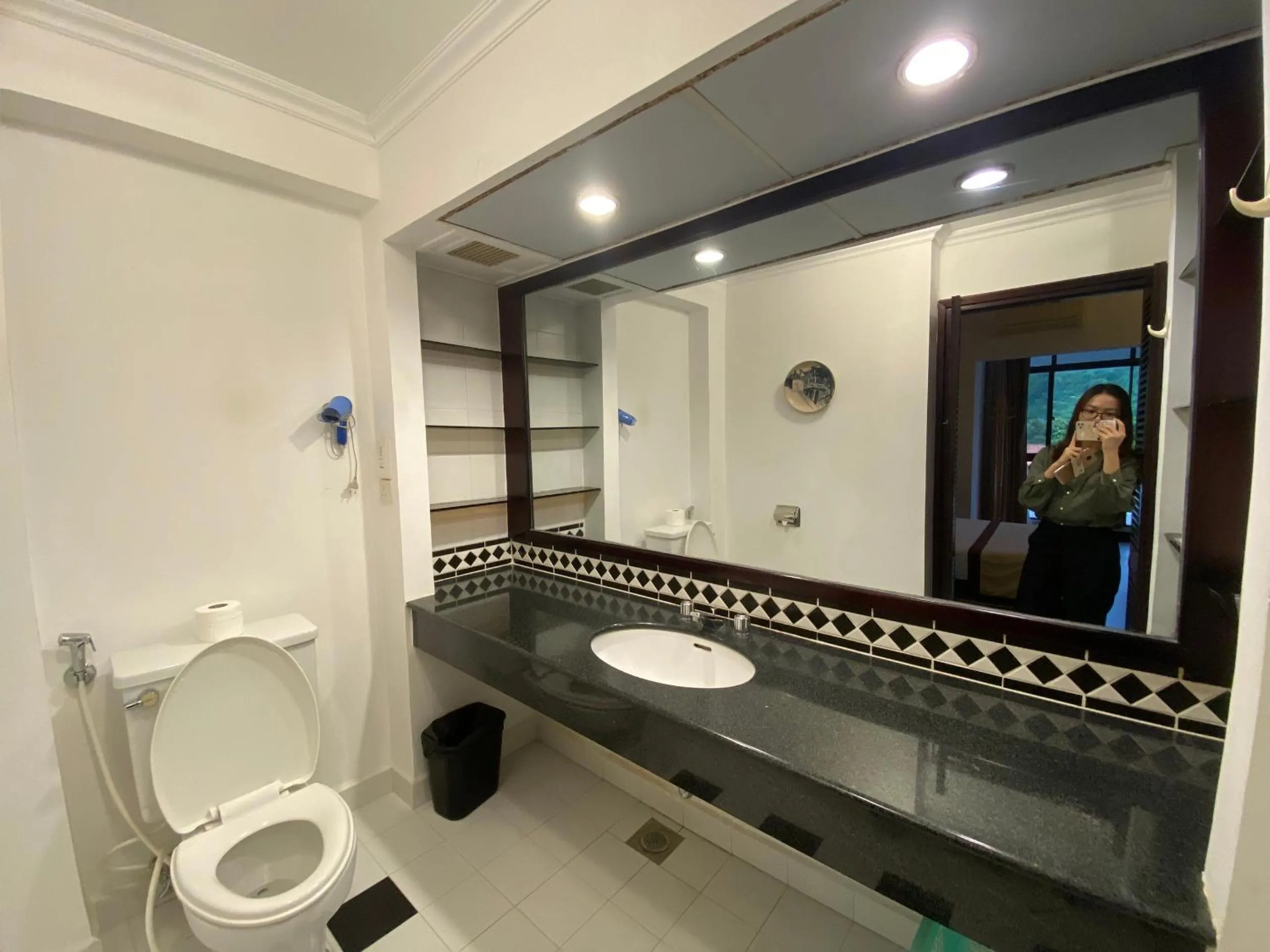 Bathroom in Ocean Sunrise Vung Tau