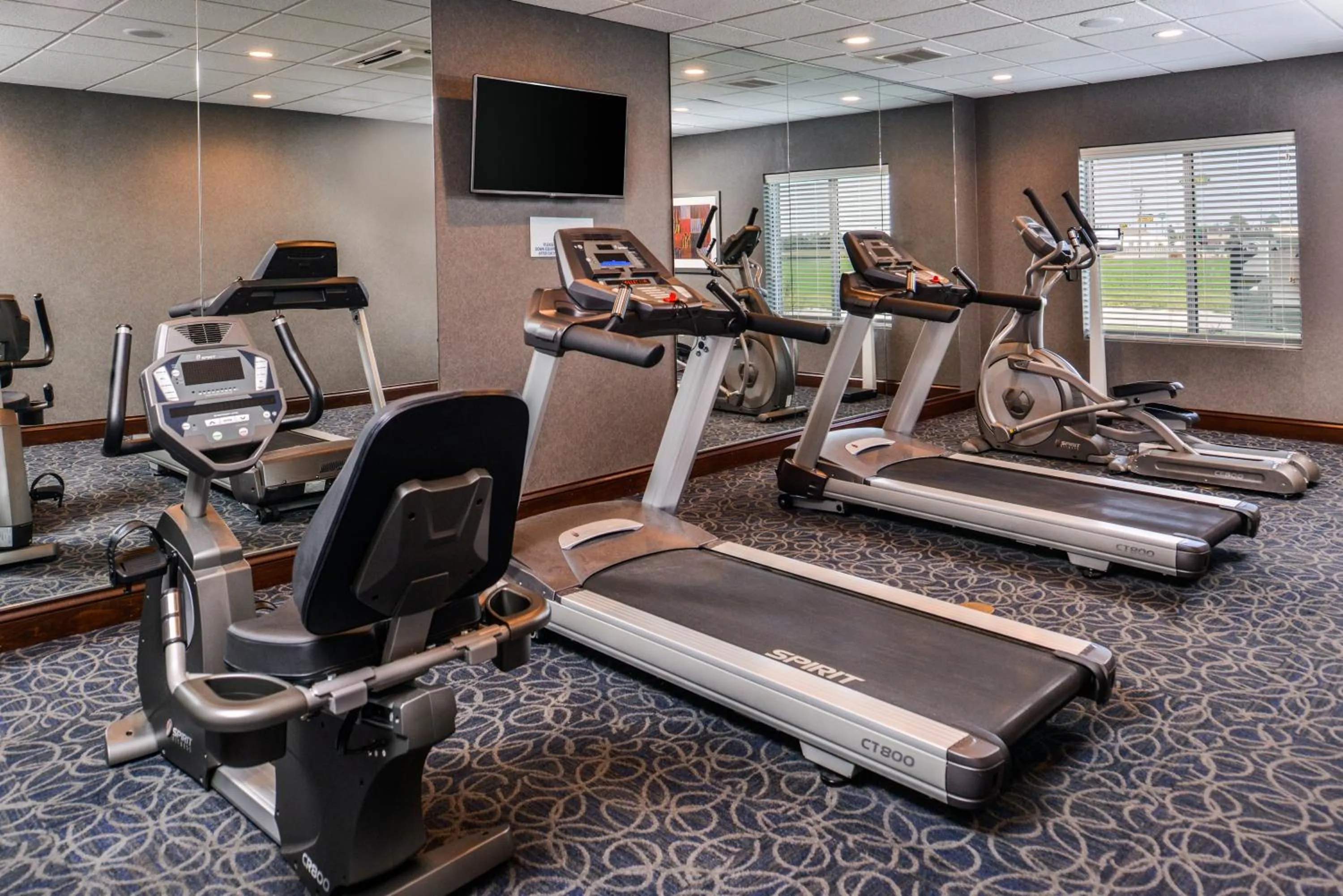 Fitness centre/facilities in Holiday Inn Express Hotel & Suites York by IHG