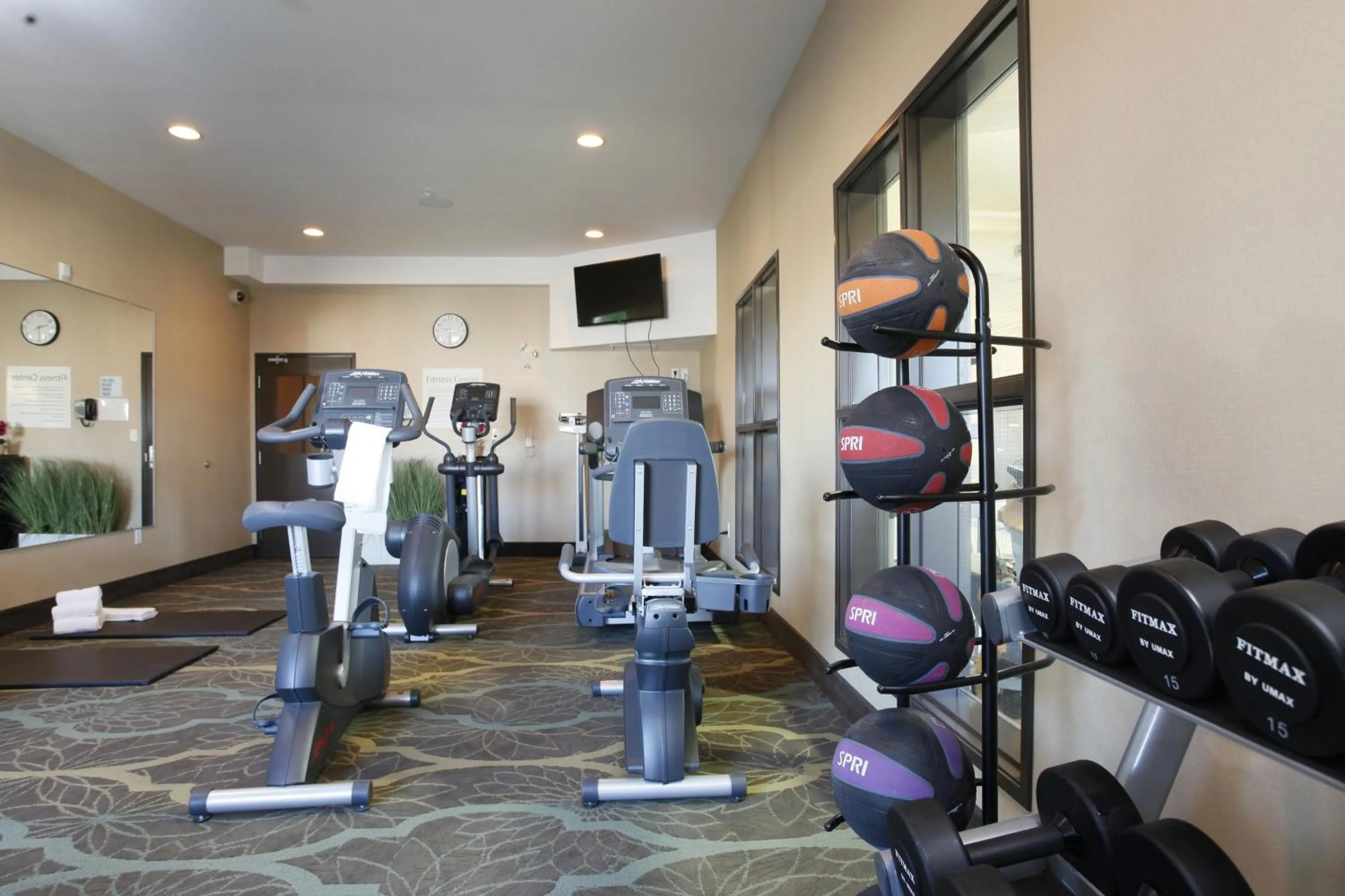 Spa and wellness centre/facilities in Holiday Inn Express Fort St John by IHG