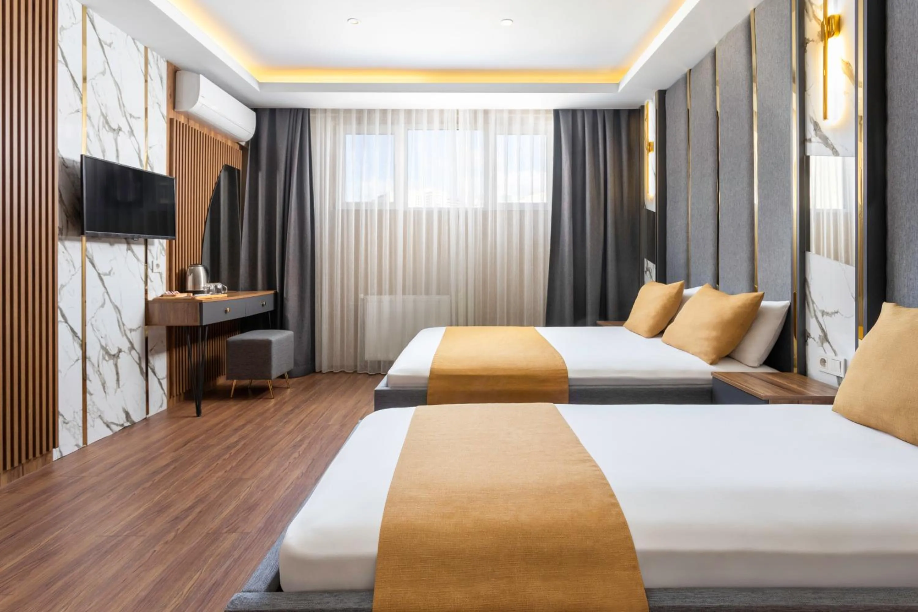 Bed in Meridiani Taksim Hotel