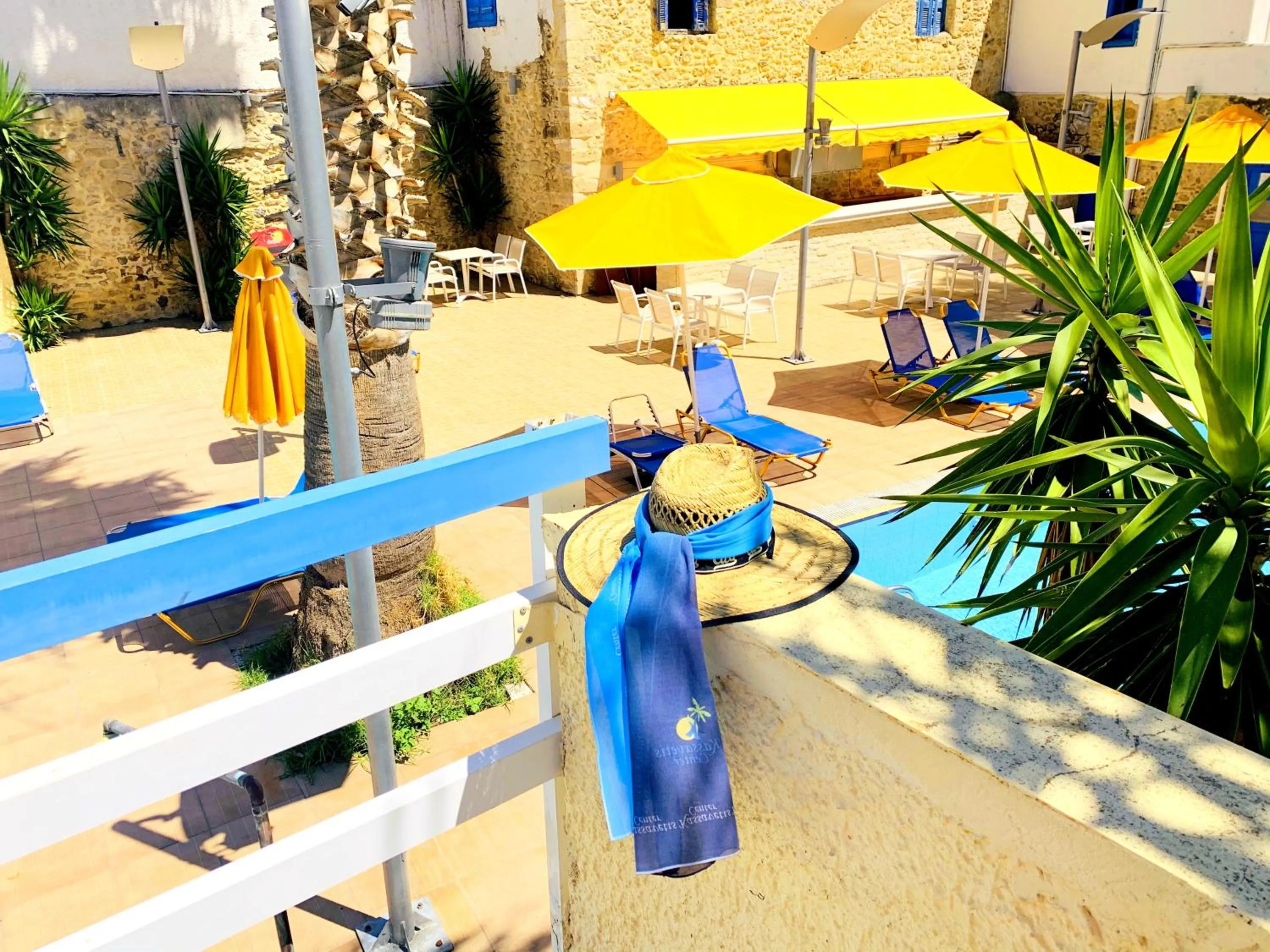 sunbed in Kassavetis Center - Hotel Studios & Apartments