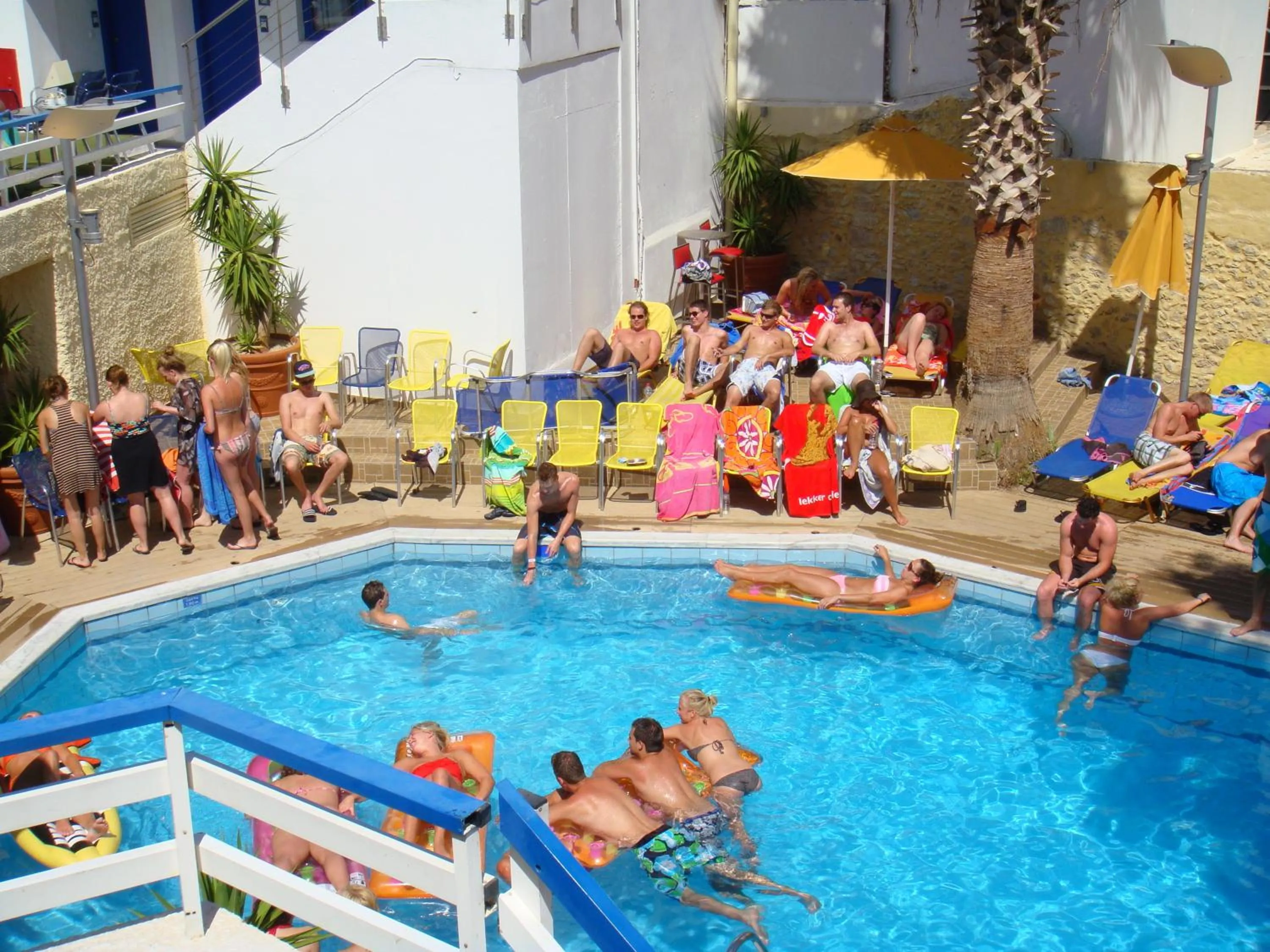 People in Kassavetis Center - Hotel Studios & Apartments