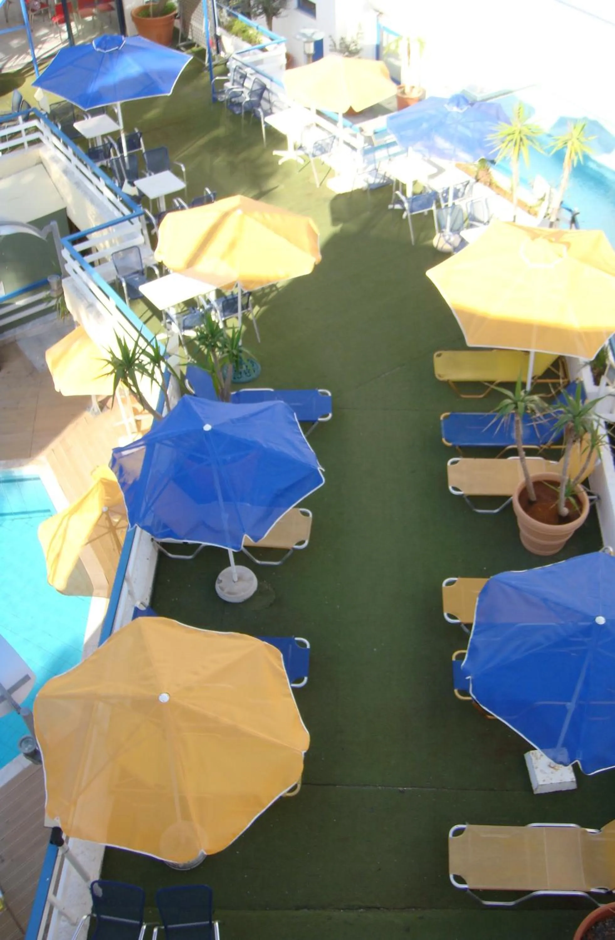 Patio in Kassavetis Center - Hotel Studios & Apartments