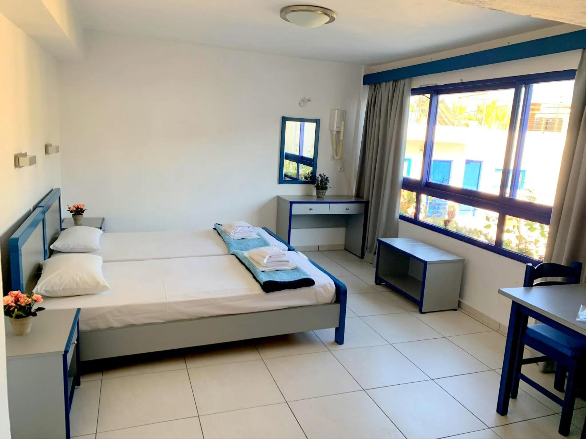 Bedroom, Bed in Kassavetis Center - Hotel Studios & Apartments