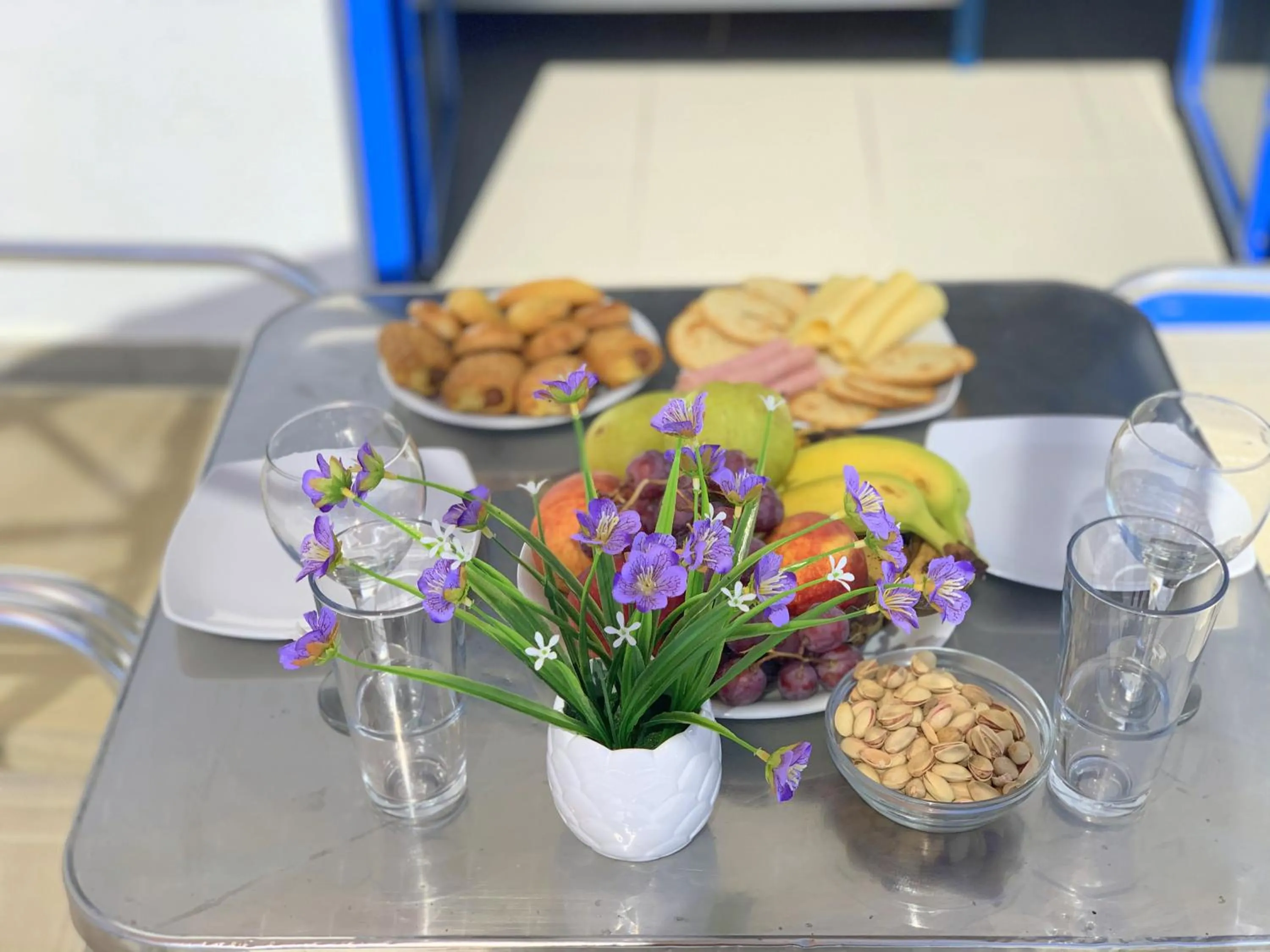 Food in Kassavetis Center - Hotel Studios & Apartments