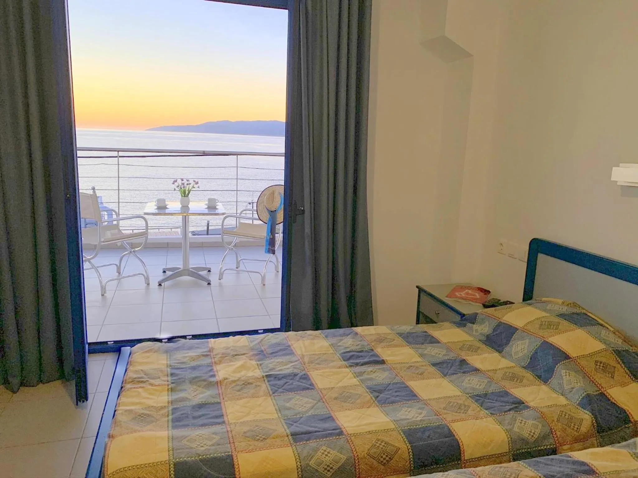 Bedroom, Bed in Kassavetis Center - Hotel Studios & Apartments