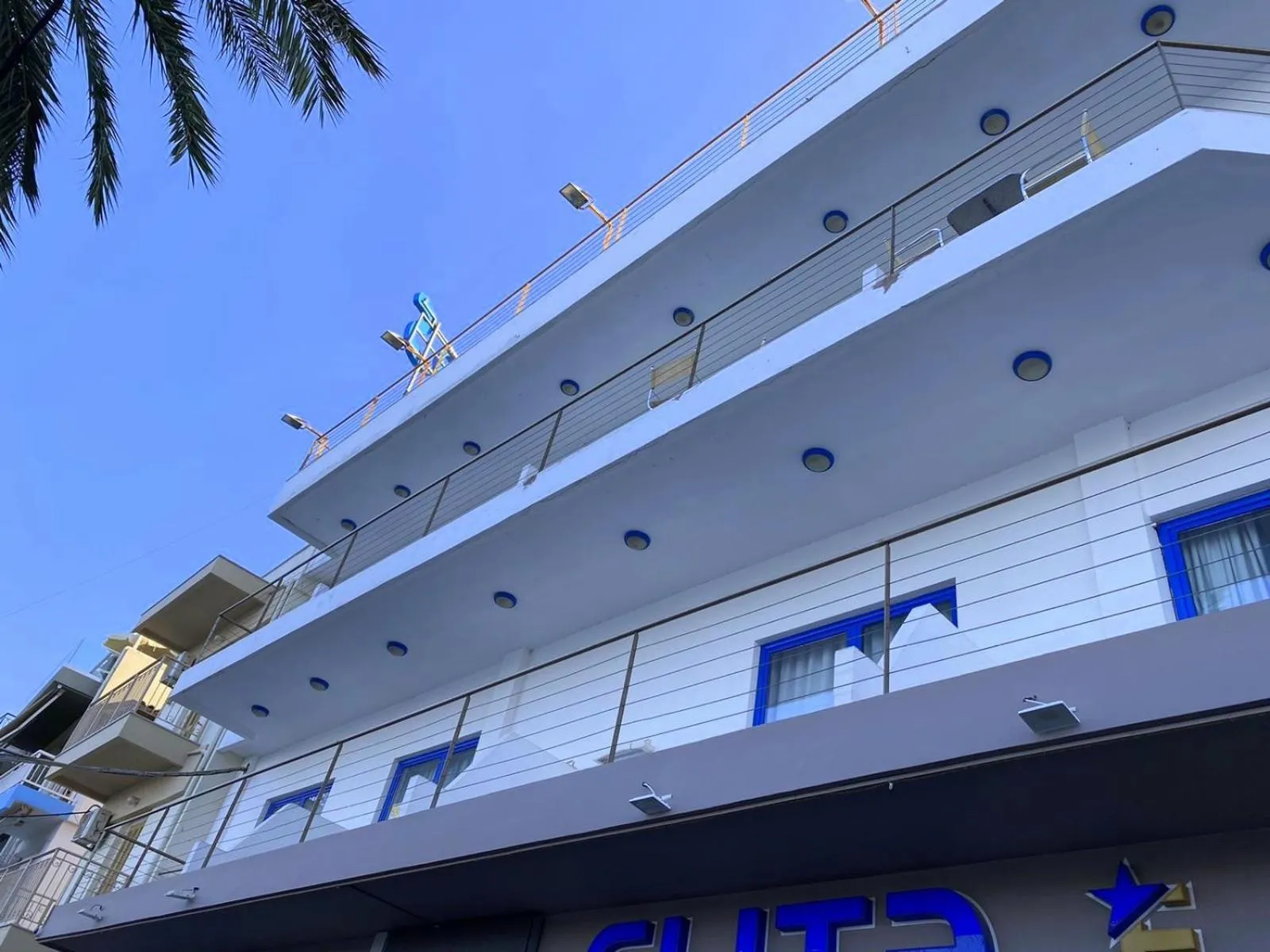 Balcony/Terrace in Kassavetis Center - Hotel Studios & Apartments