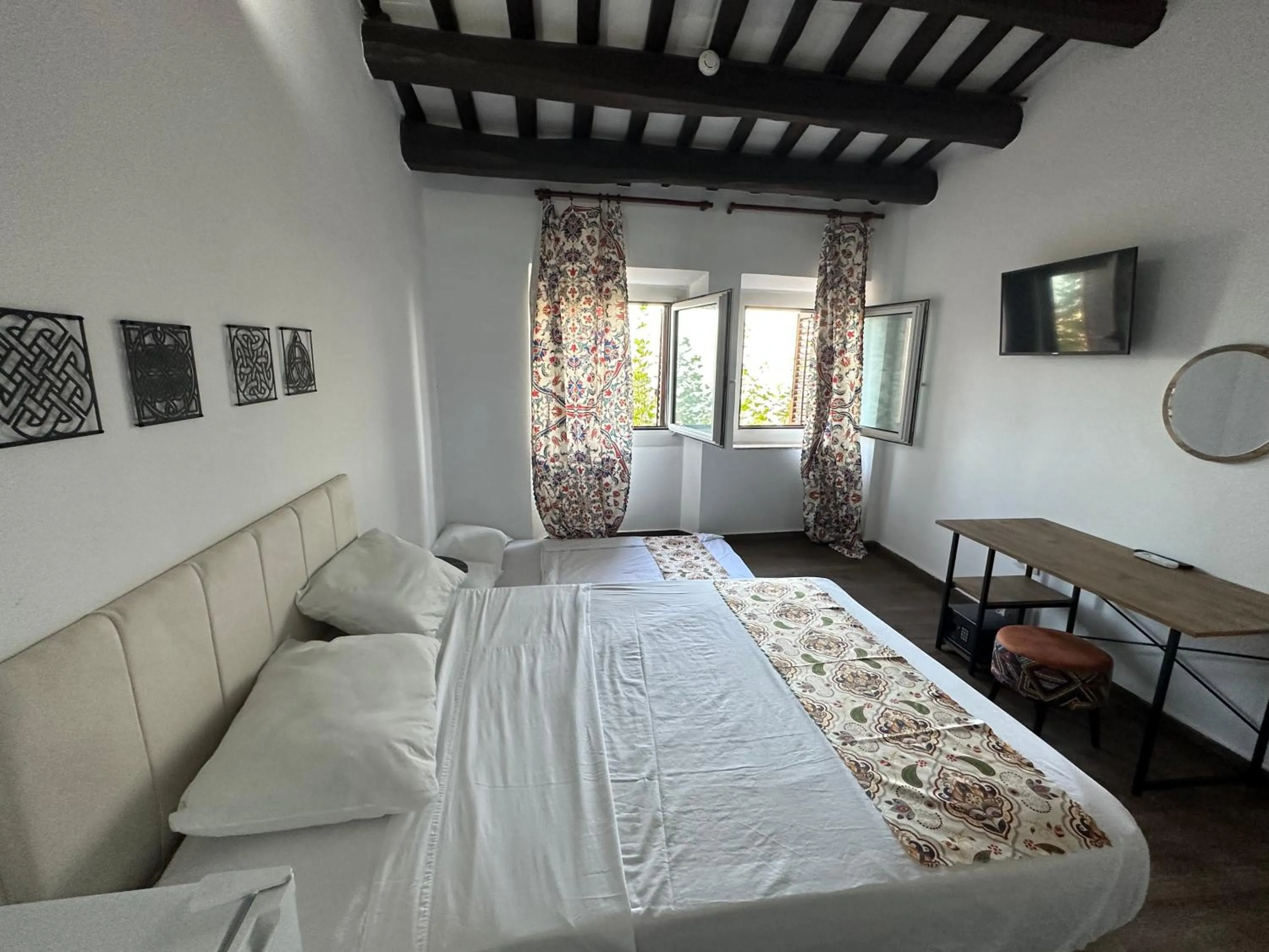 Photo of the whole room, Bed in Vilador Beach Hotel