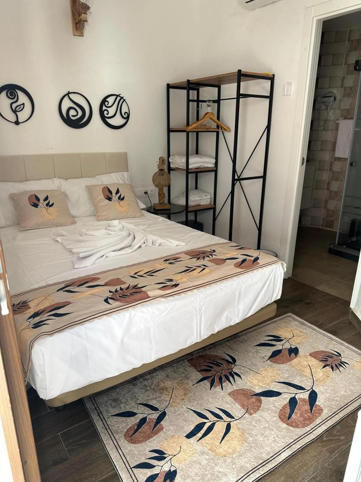 Photo of the whole room, Bed in Vilador Beach Hotel