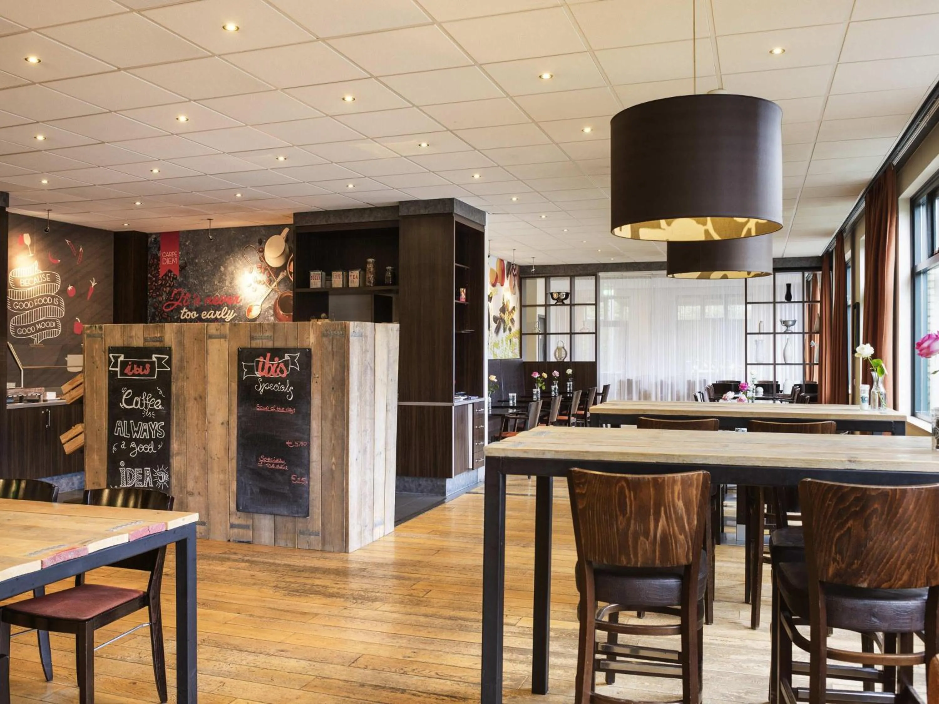 Breakfast in ibis Rotterdam Vlaardingen