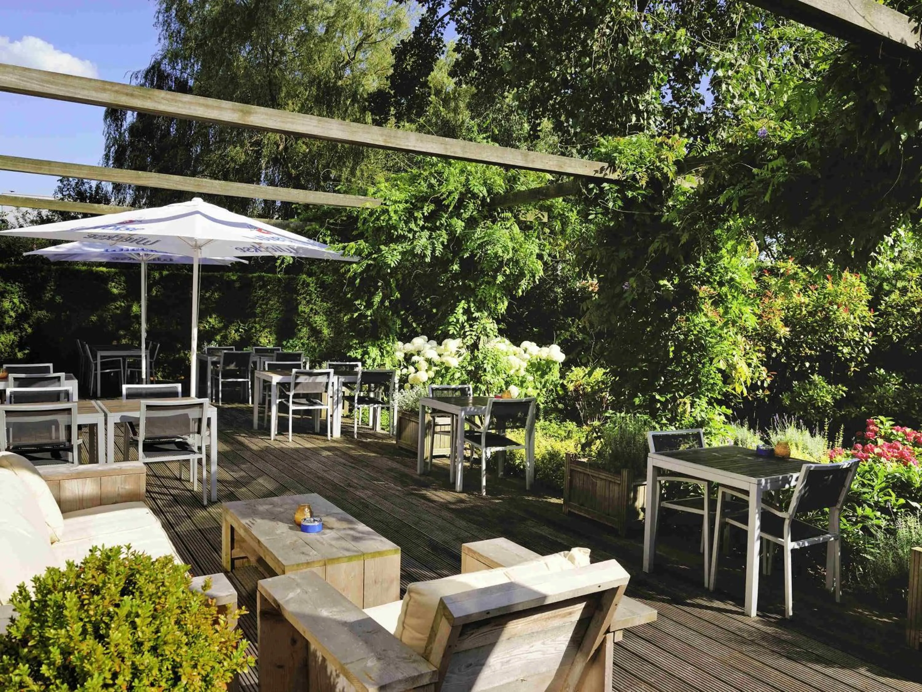 Restaurant/places to eat in ibis Rotterdam Vlaardingen