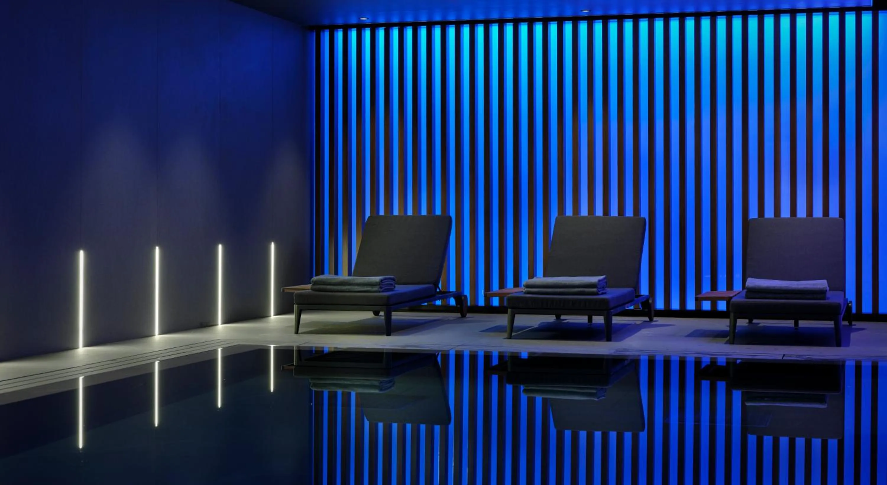 Swimming pool in art'otel Zagreb, Powered by Radisson Hotels