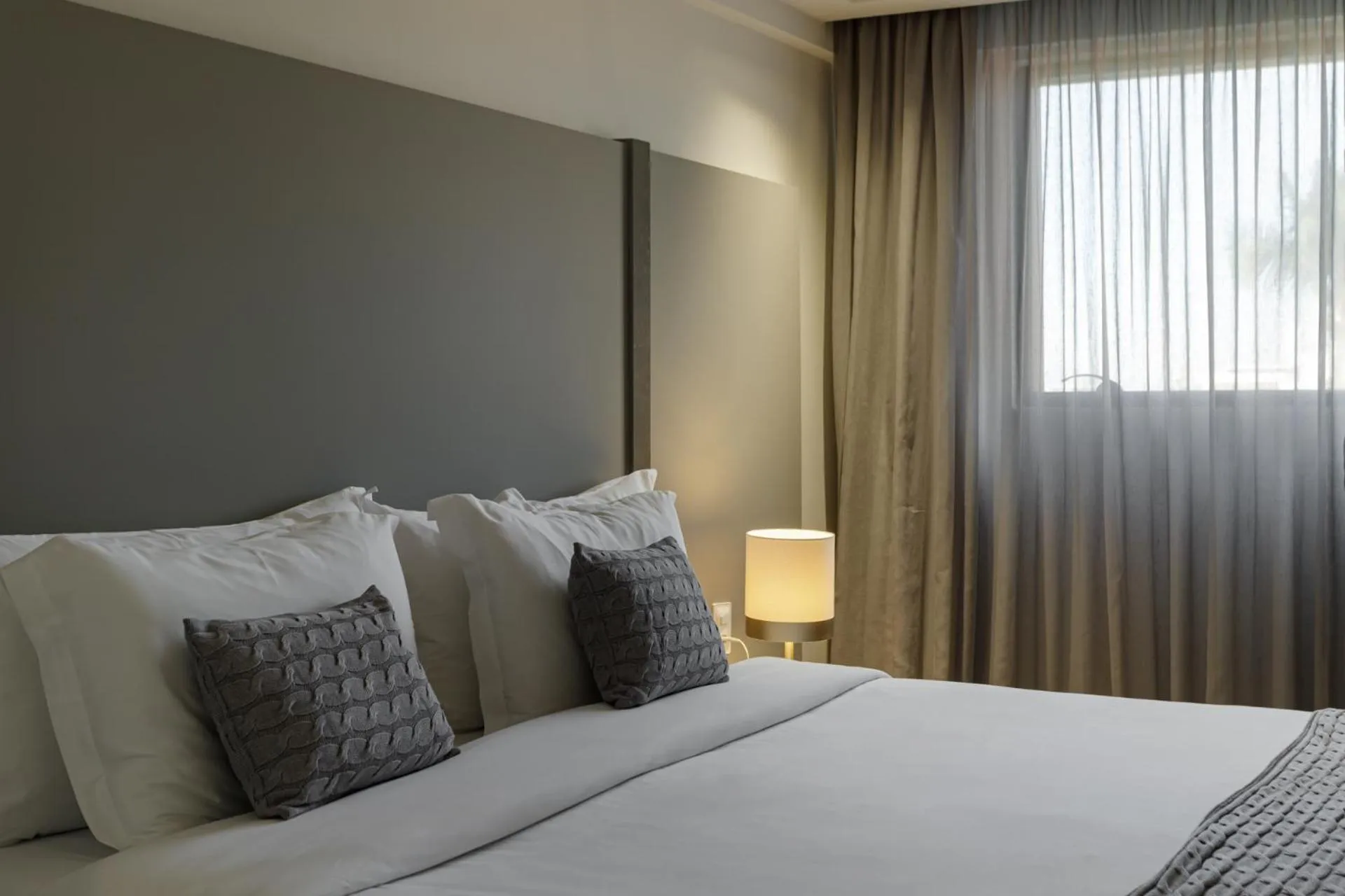 Bed in HCM - Hotel Corais de Manaira