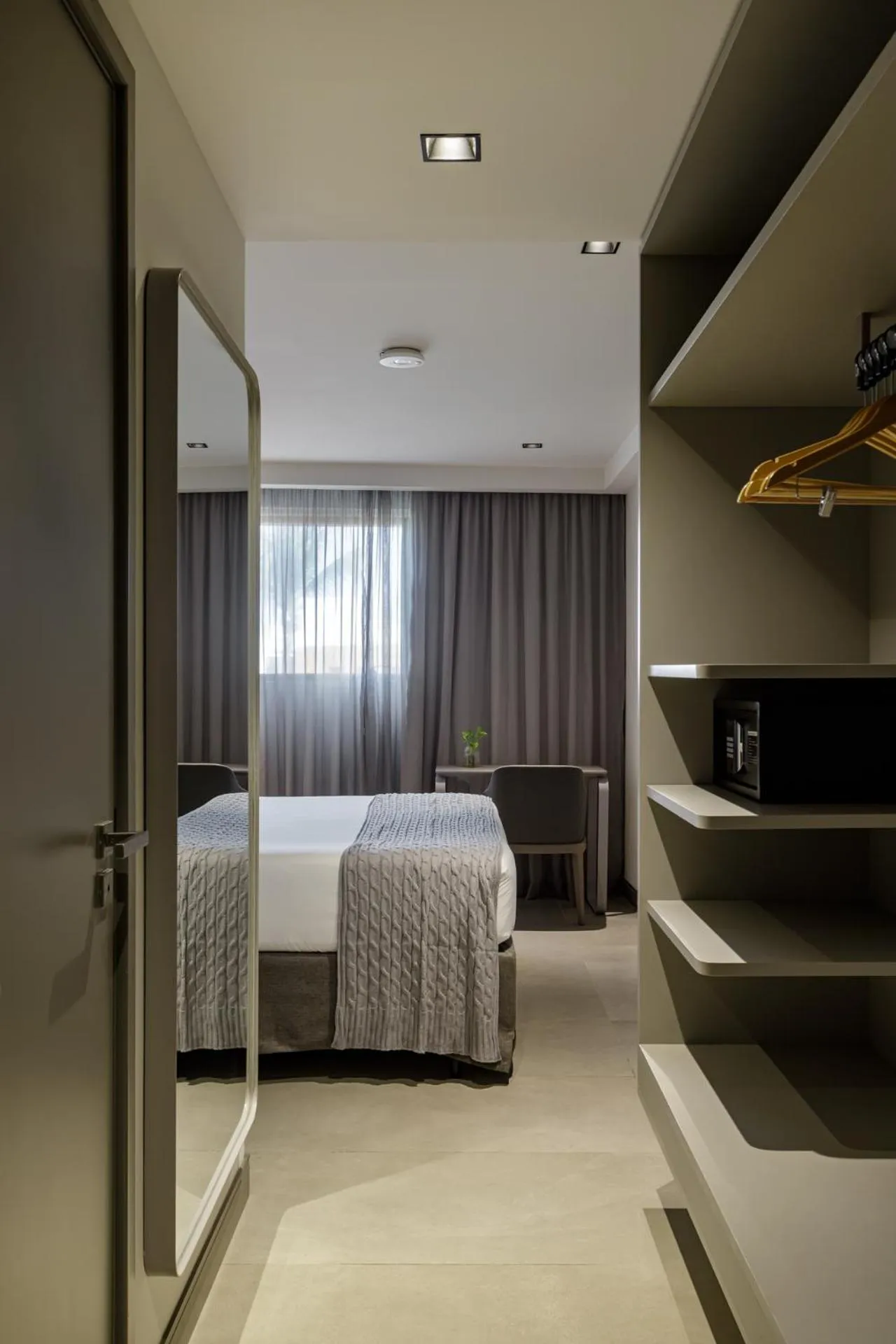 Bed in HCM - Hotel Corais de Manaira