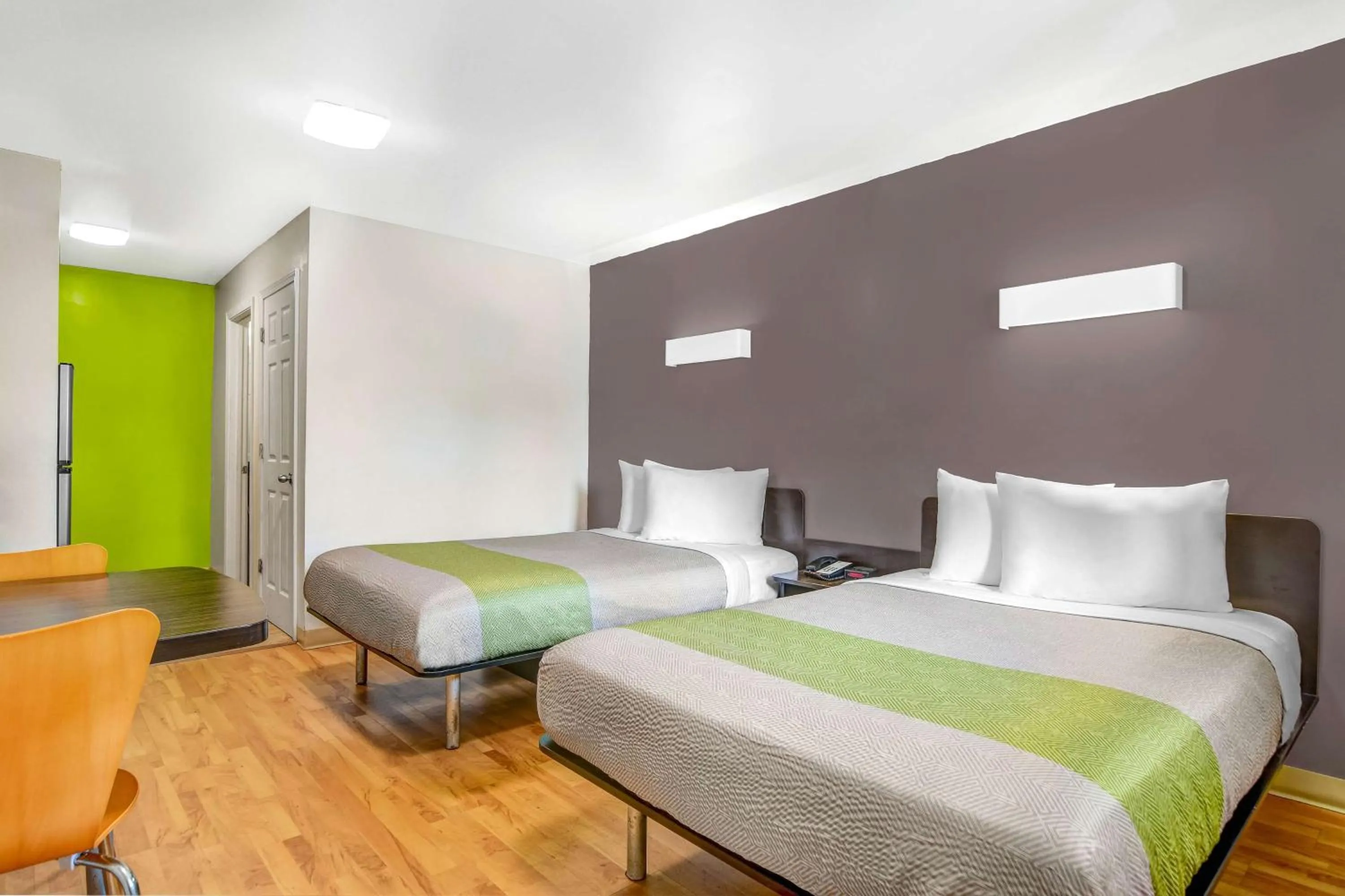 Photo of the whole room, Bed in Studio 6-Atlanta, GA - Chamblee