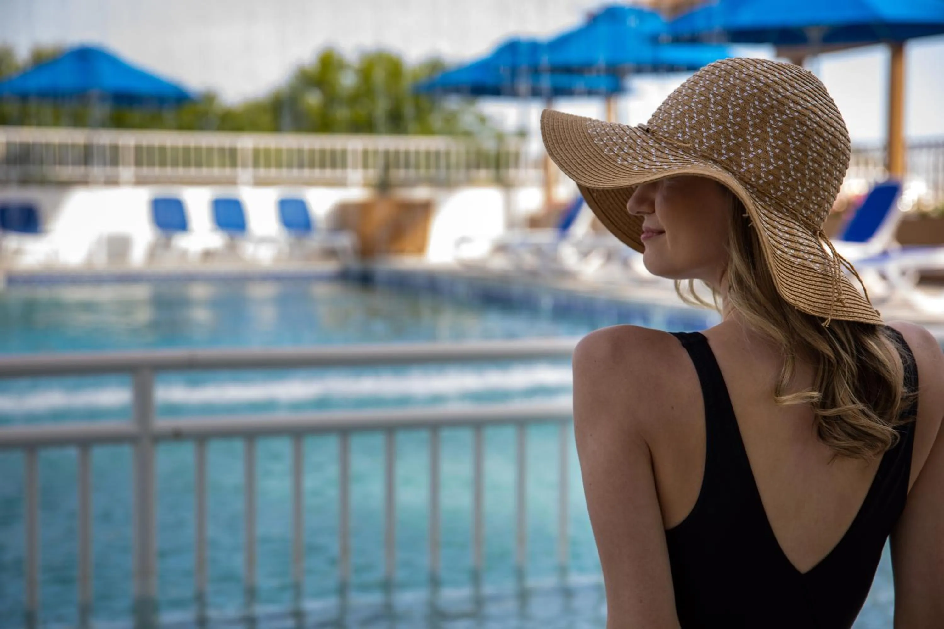 Swimming pool in Mahalo Diamond Beach Resort