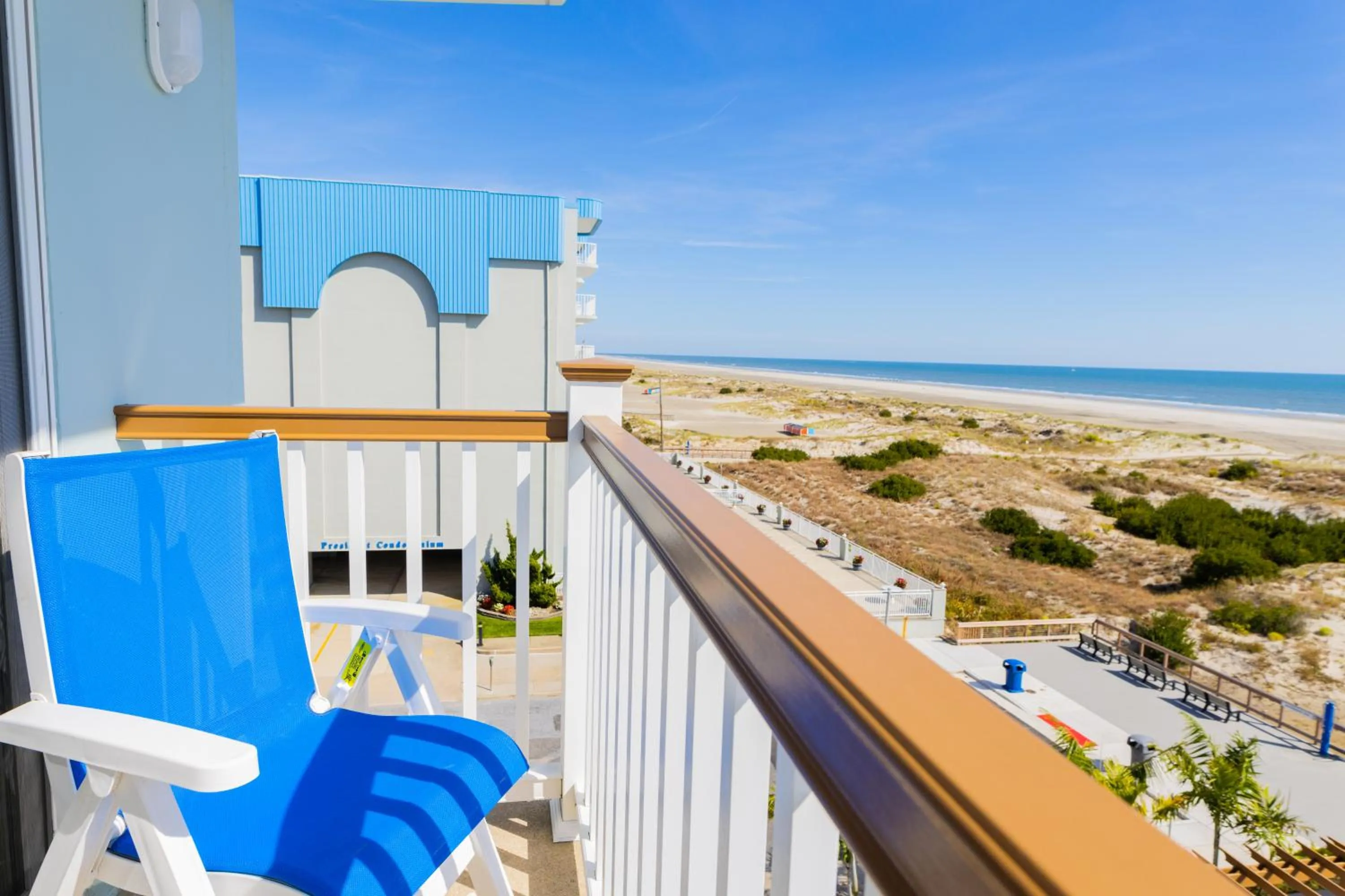 Balcony/Terrace in Mahalo Diamond Beach Resort