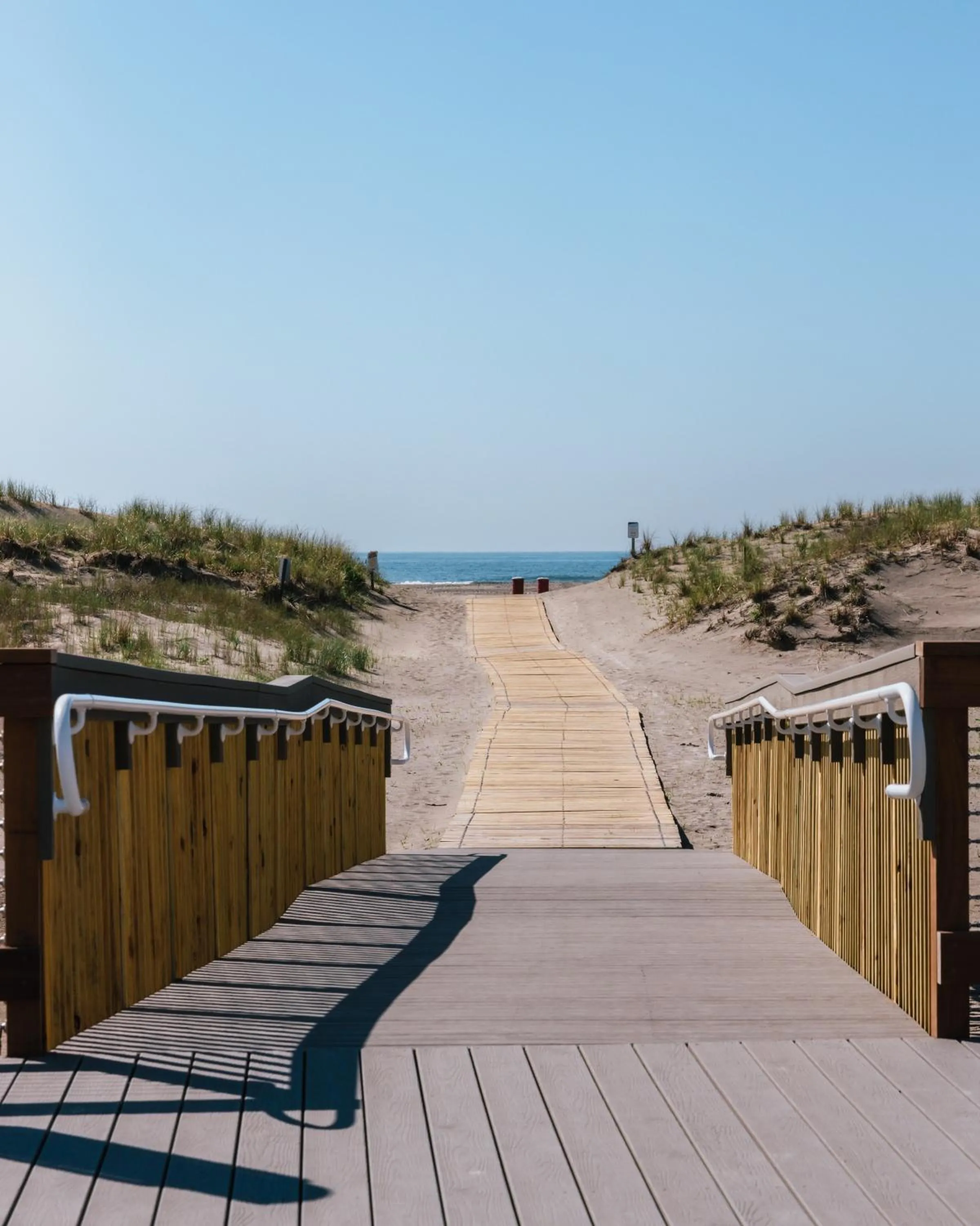 Beach in Mahalo Diamond Beach Resort