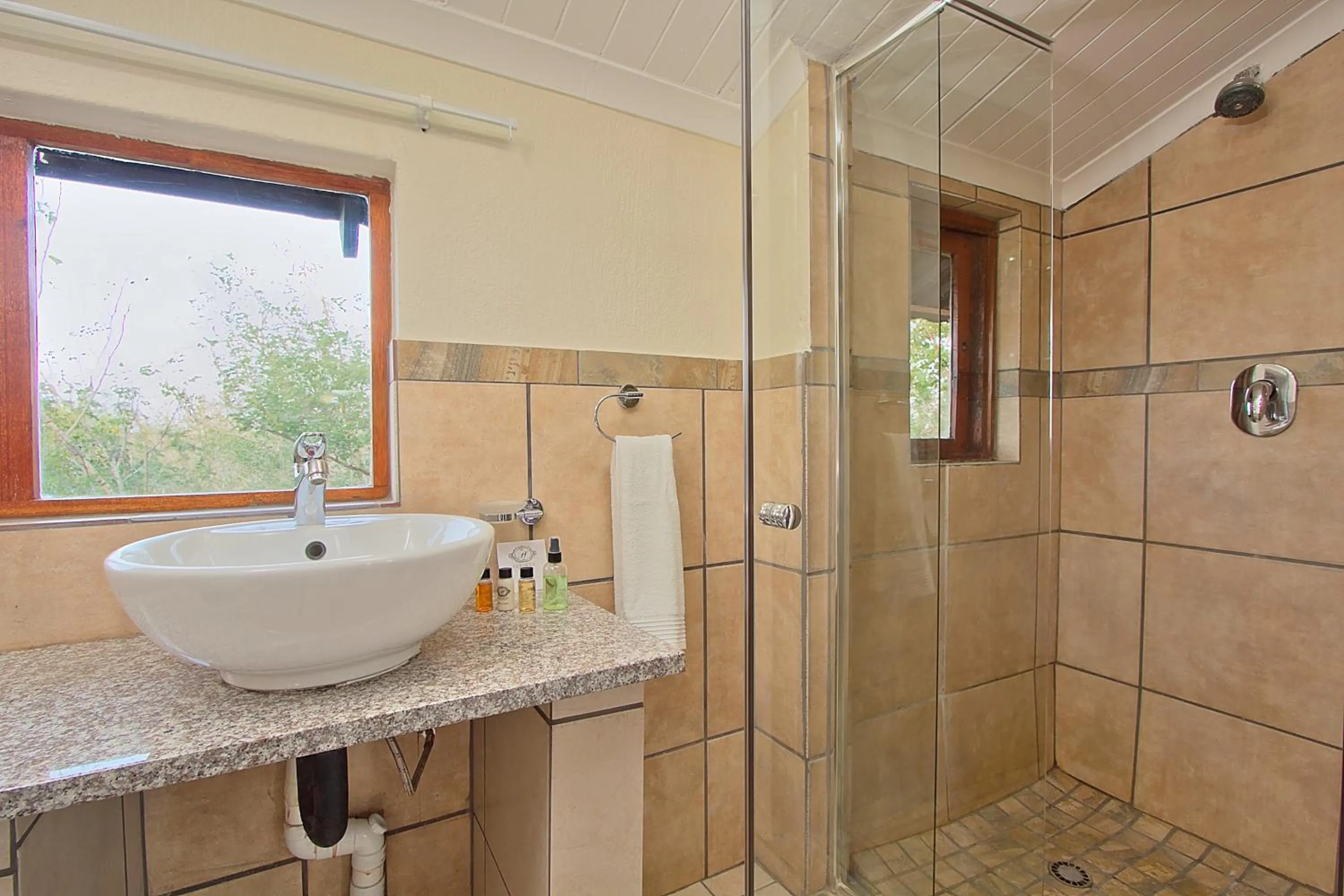 Shower in Royal Marlothi Kruger Safari Lodge and Spa