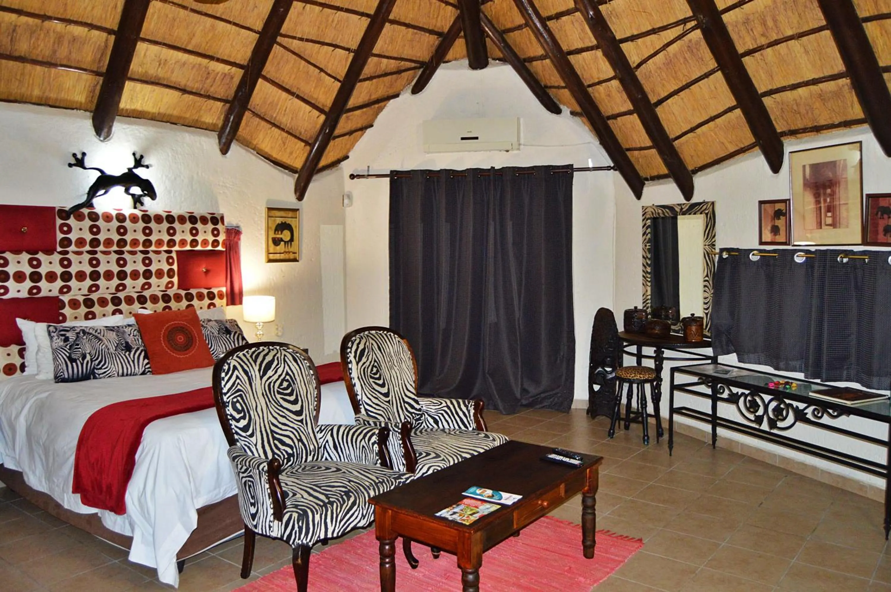 Bed in Royal Marlothi Kruger Safari Lodge and Spa