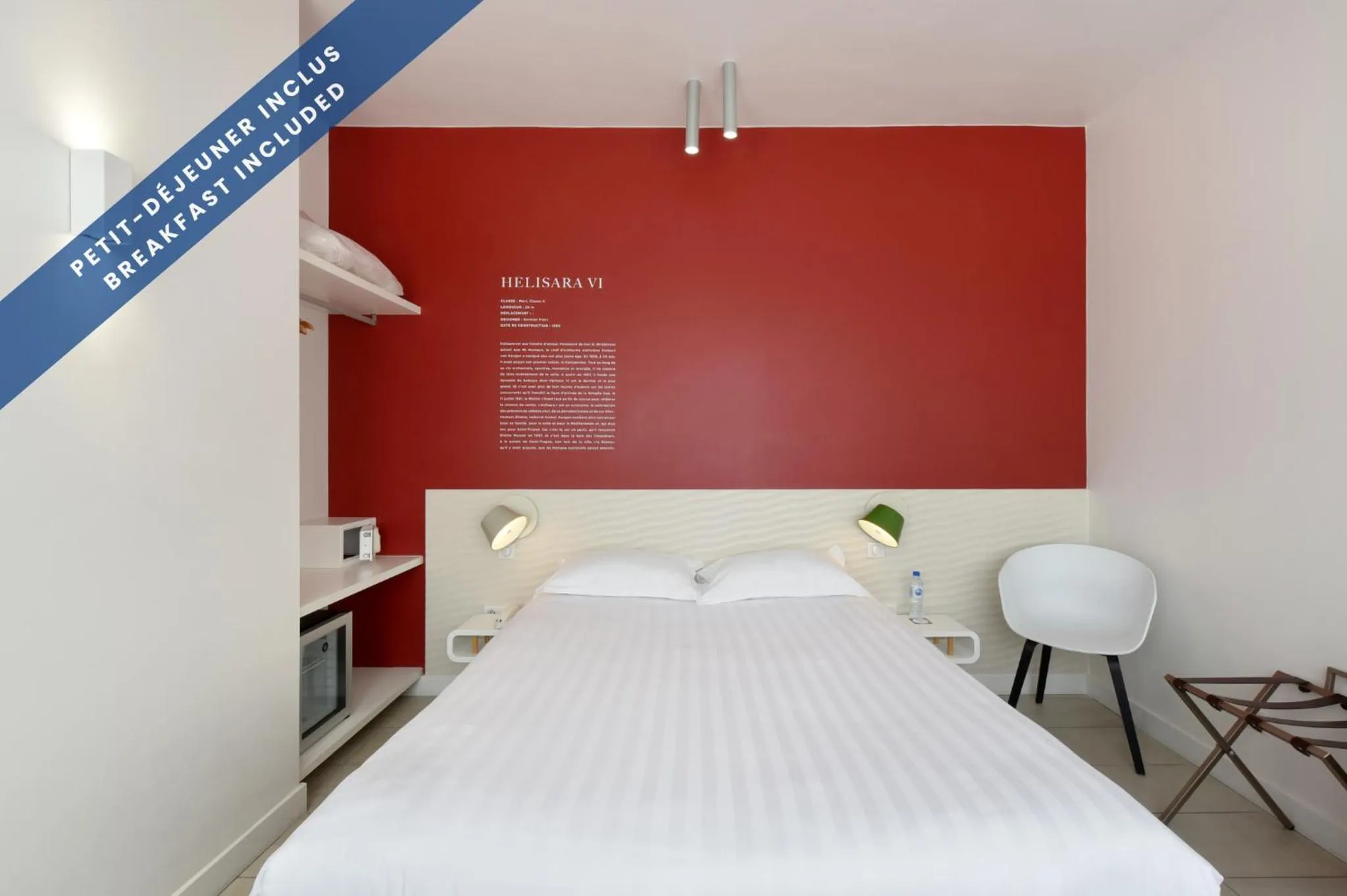 Bed in Hôtel Les Voiles