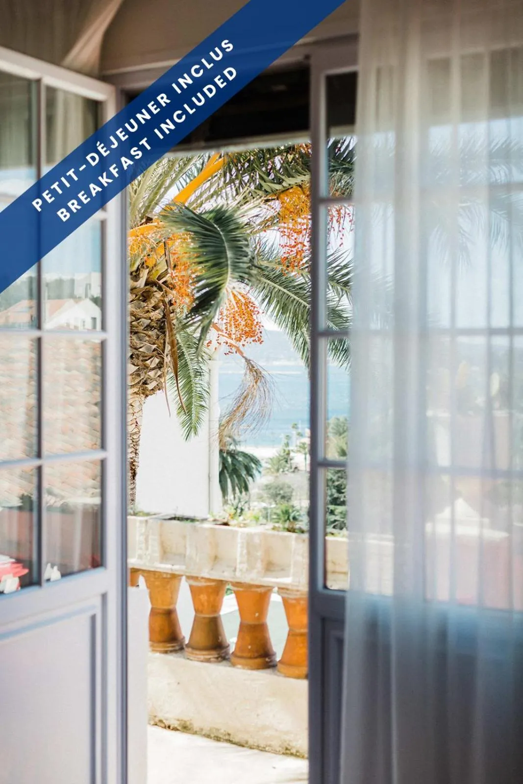 Bedroom in Hôtel Les Voiles