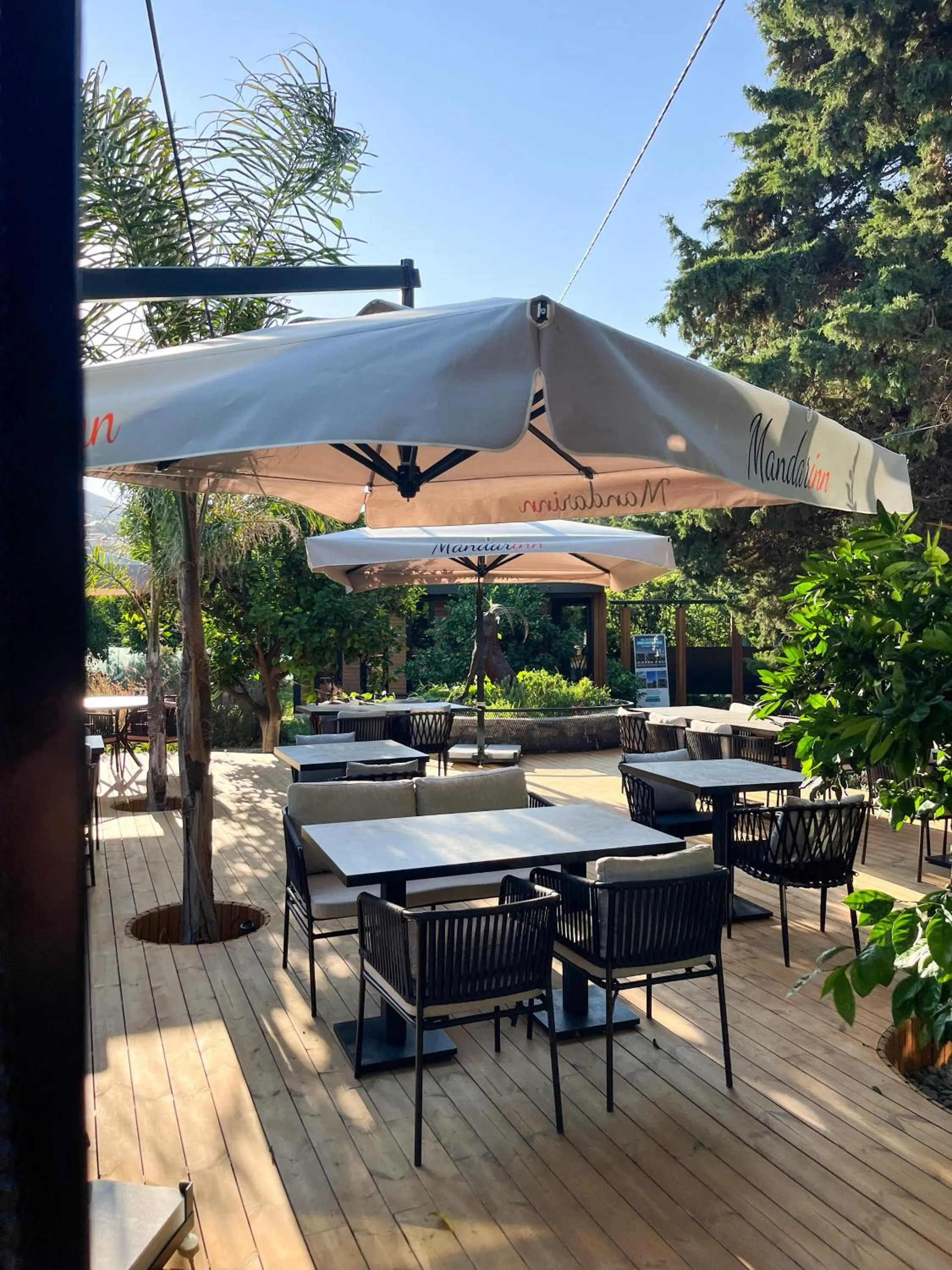 Restaurant/places to eat in Tiny town kuyucak