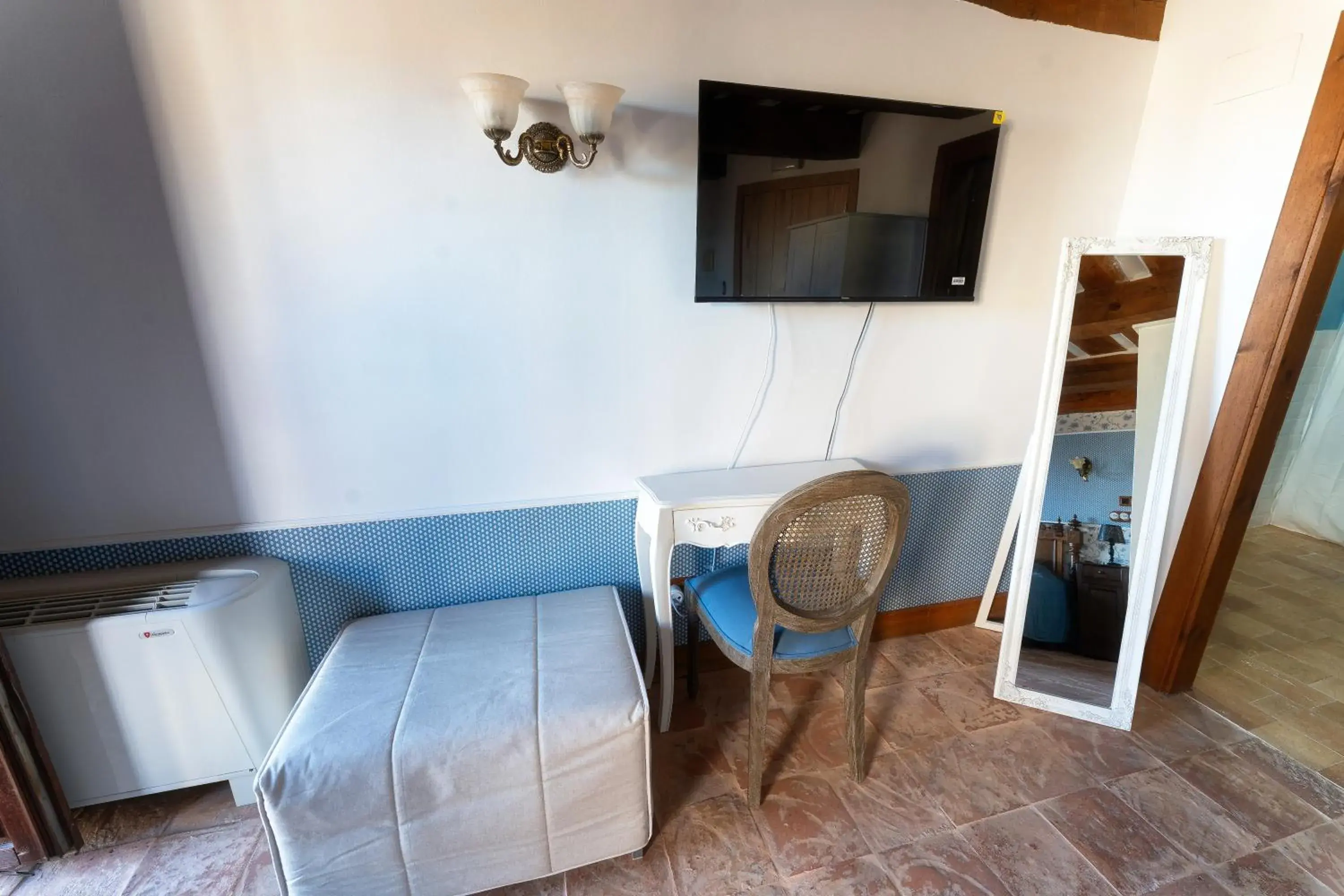 Superior Double or Twin Room with City View - single occupancy in Hotel Rincón Castellano Superior Double or Twin Room with City View - single occupancy in Hotel Rincón Castellano