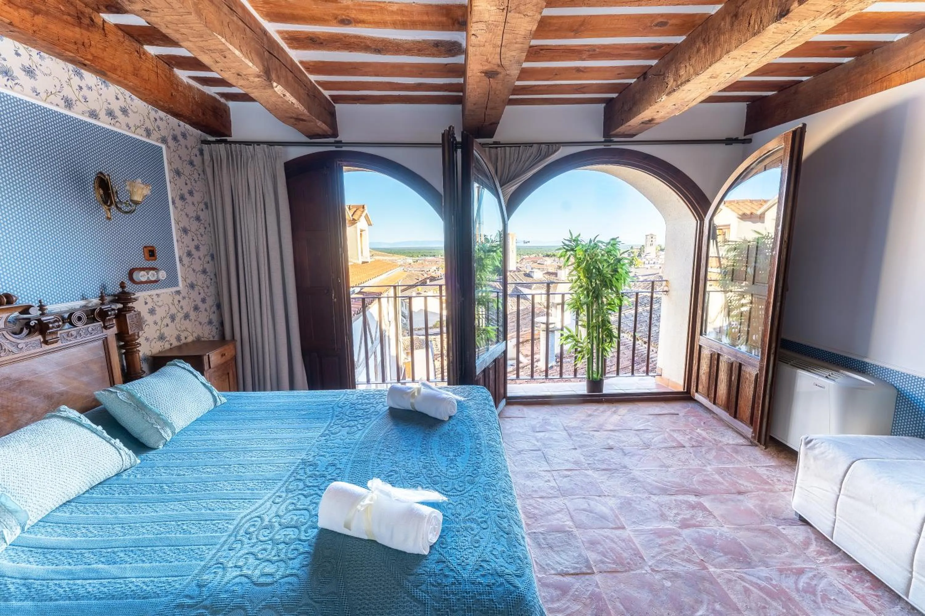 Bed in Hotel Rincón Castellano