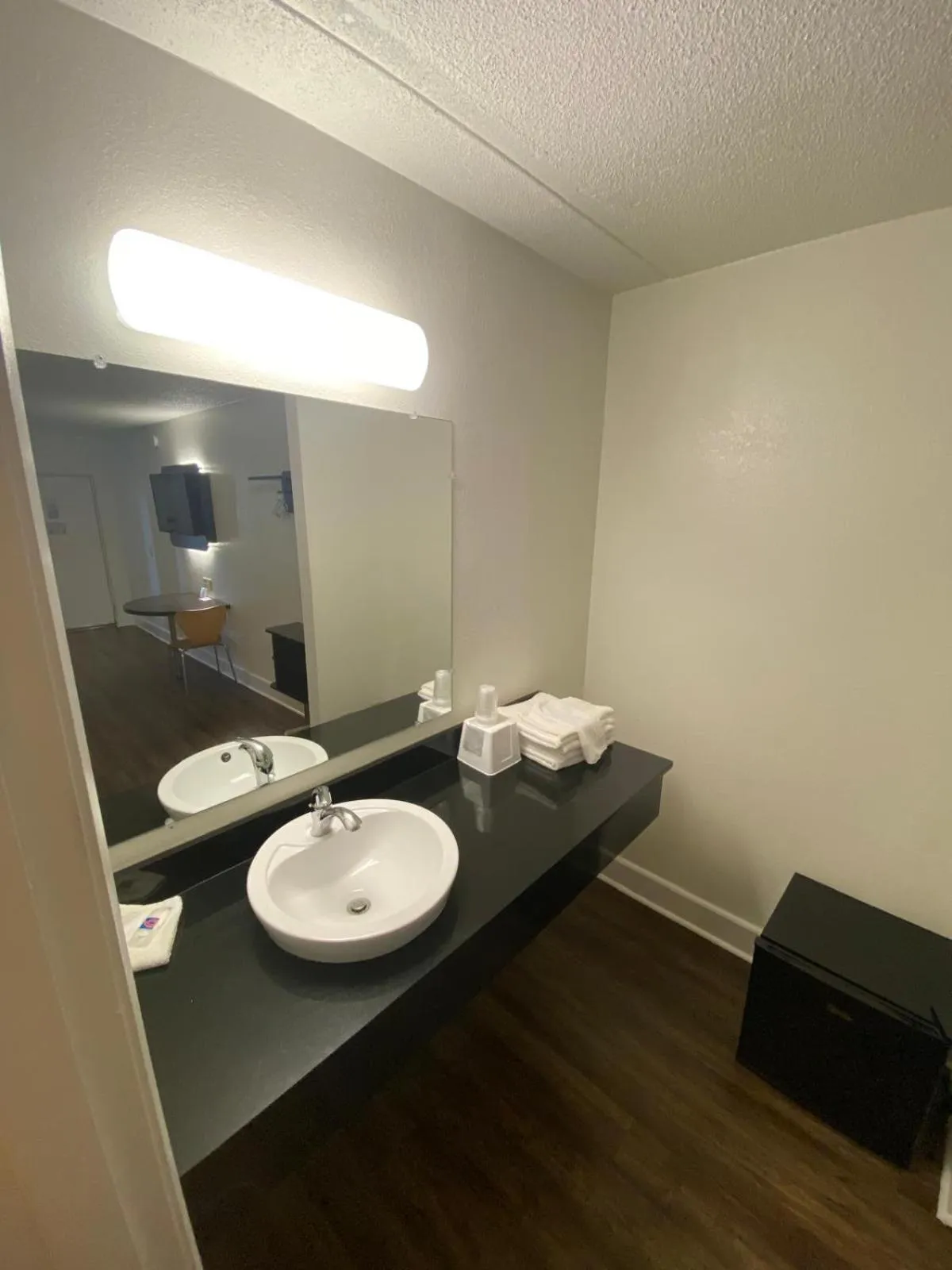 Motel 6 Manchester TN