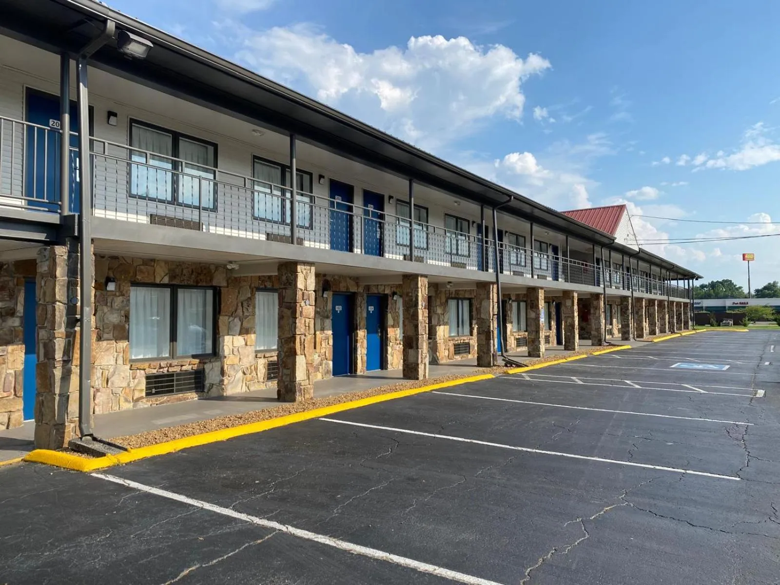 Property building in Motel 6 Manchester TN