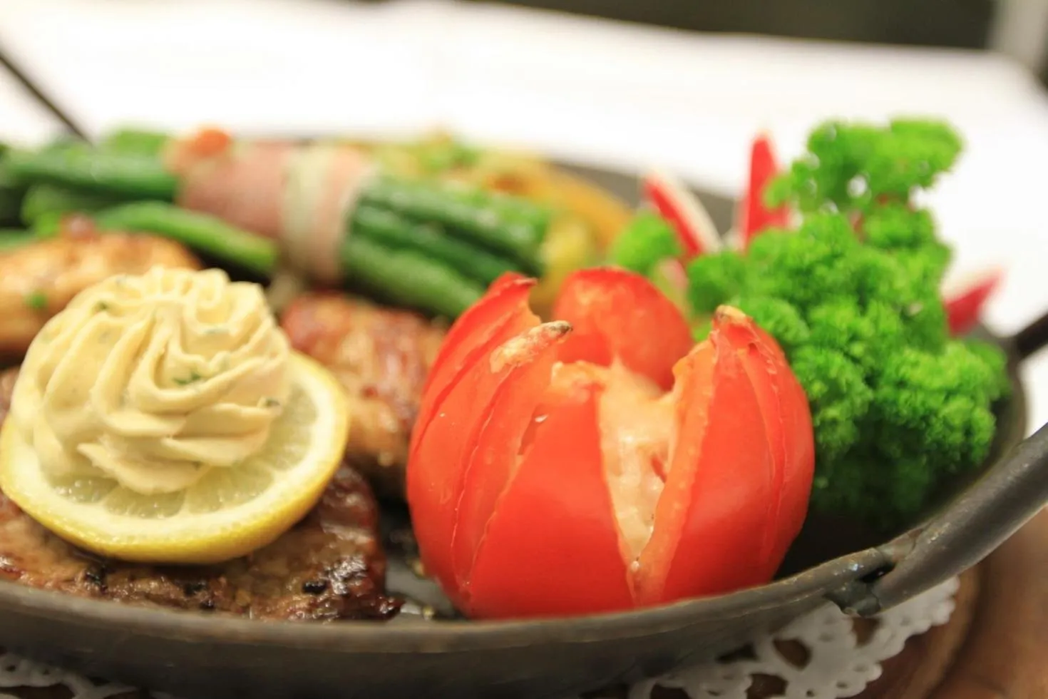 Food and drinks in Waldhotel zum Bergsee Damme