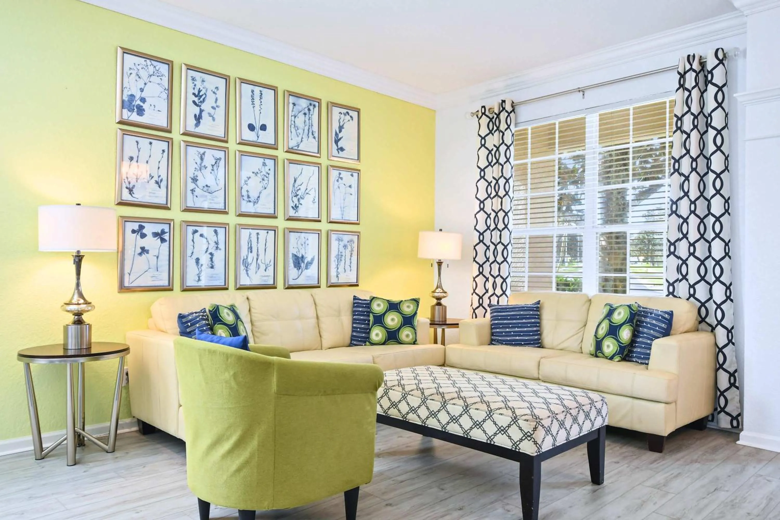 Living room in No Rear Neighbor 6BR Private Pool/Spa Near Disney
