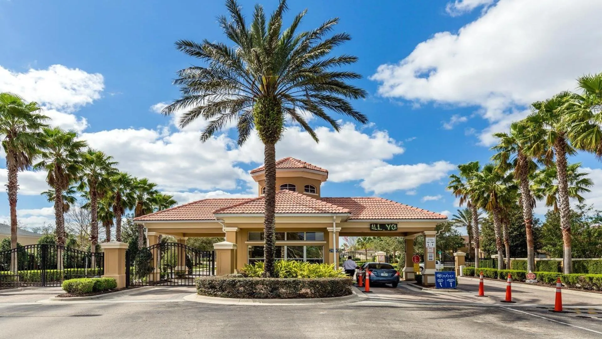 Property building in No Rear Neighbor 6BR Private Pool/Spa Near Disney