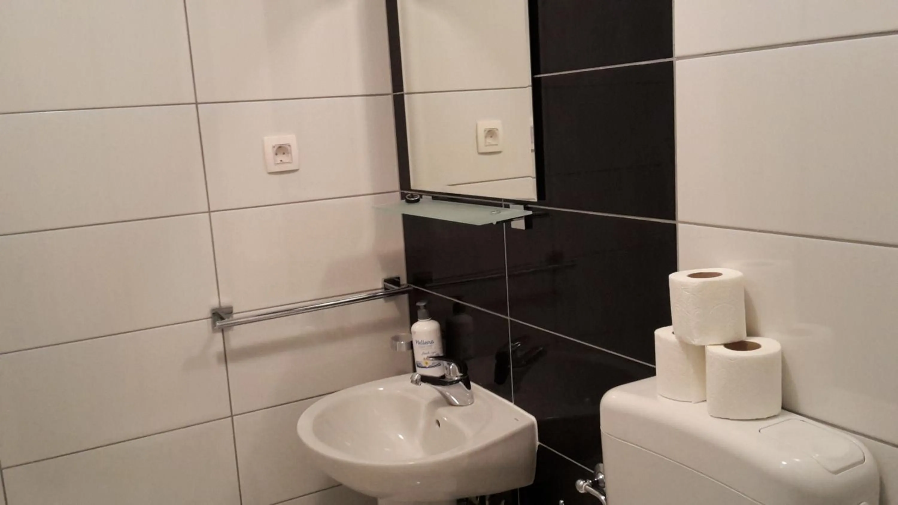 Bathroom in Hotel ''Marinko Kozina'' - Medjugorje
