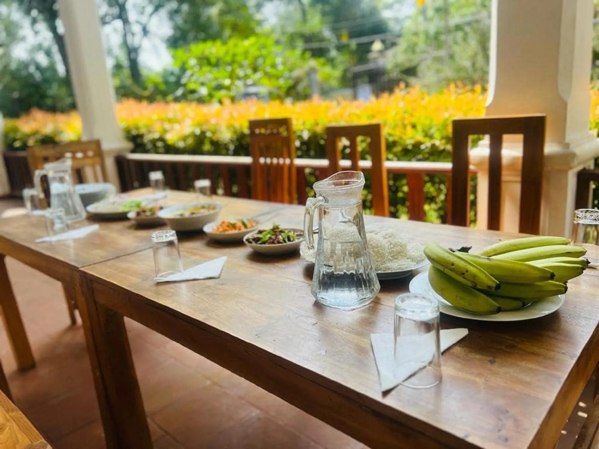 Restaurant/places to eat in The Kandy Mount Layathraa