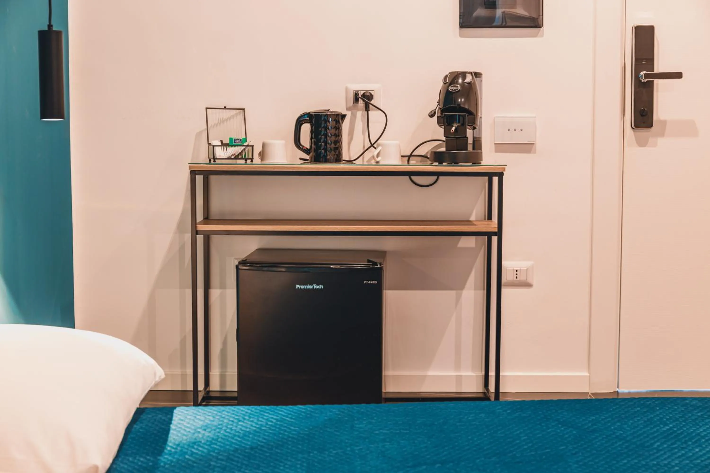 Coffee/tea facilities, Bed in ATTICO33