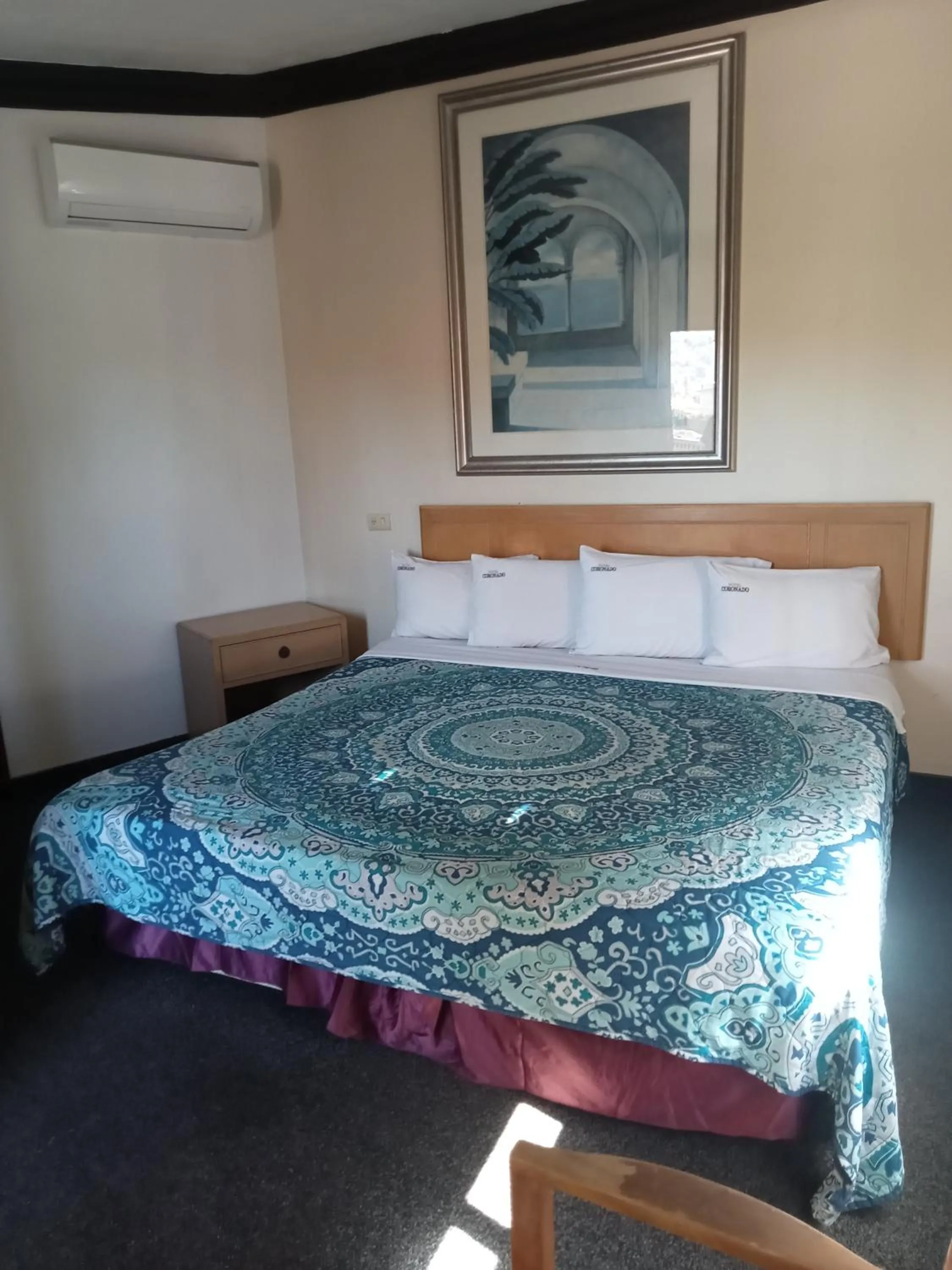 Bed in Hotel Coronado