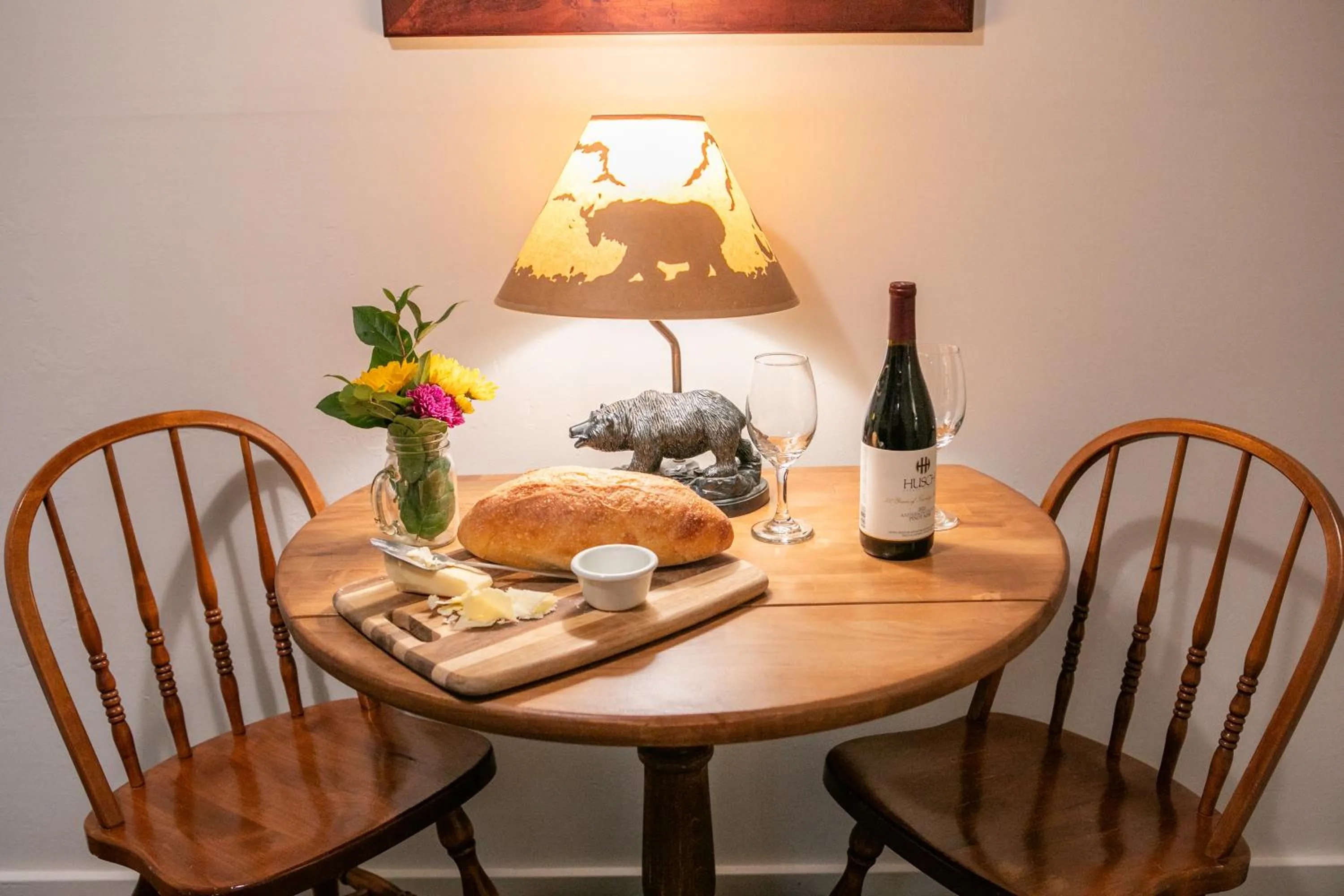 Dining area in Anderson Valley Inn