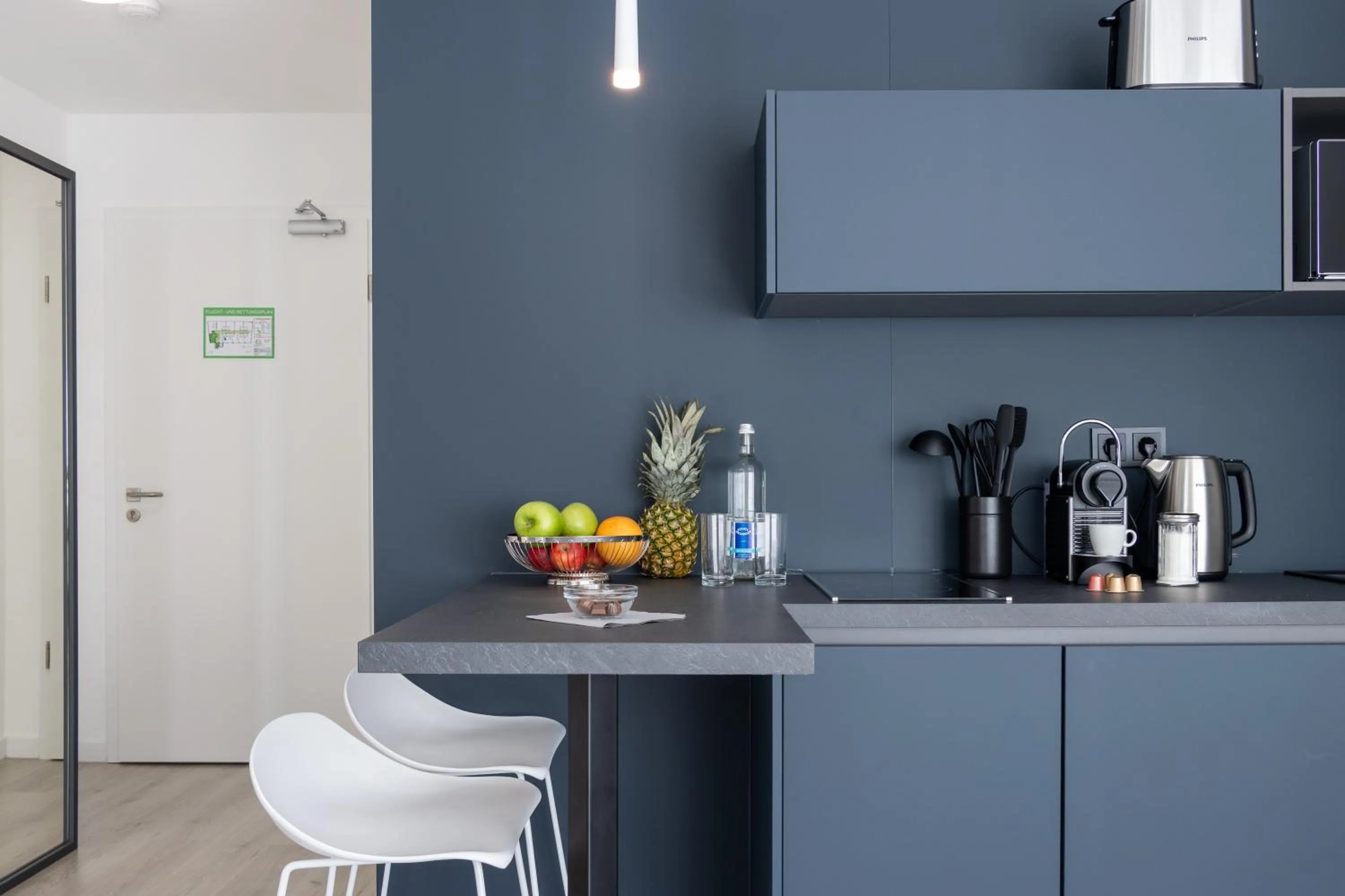 Seating area in zzzpace Smart-Hotel Bielefeld Zentrum