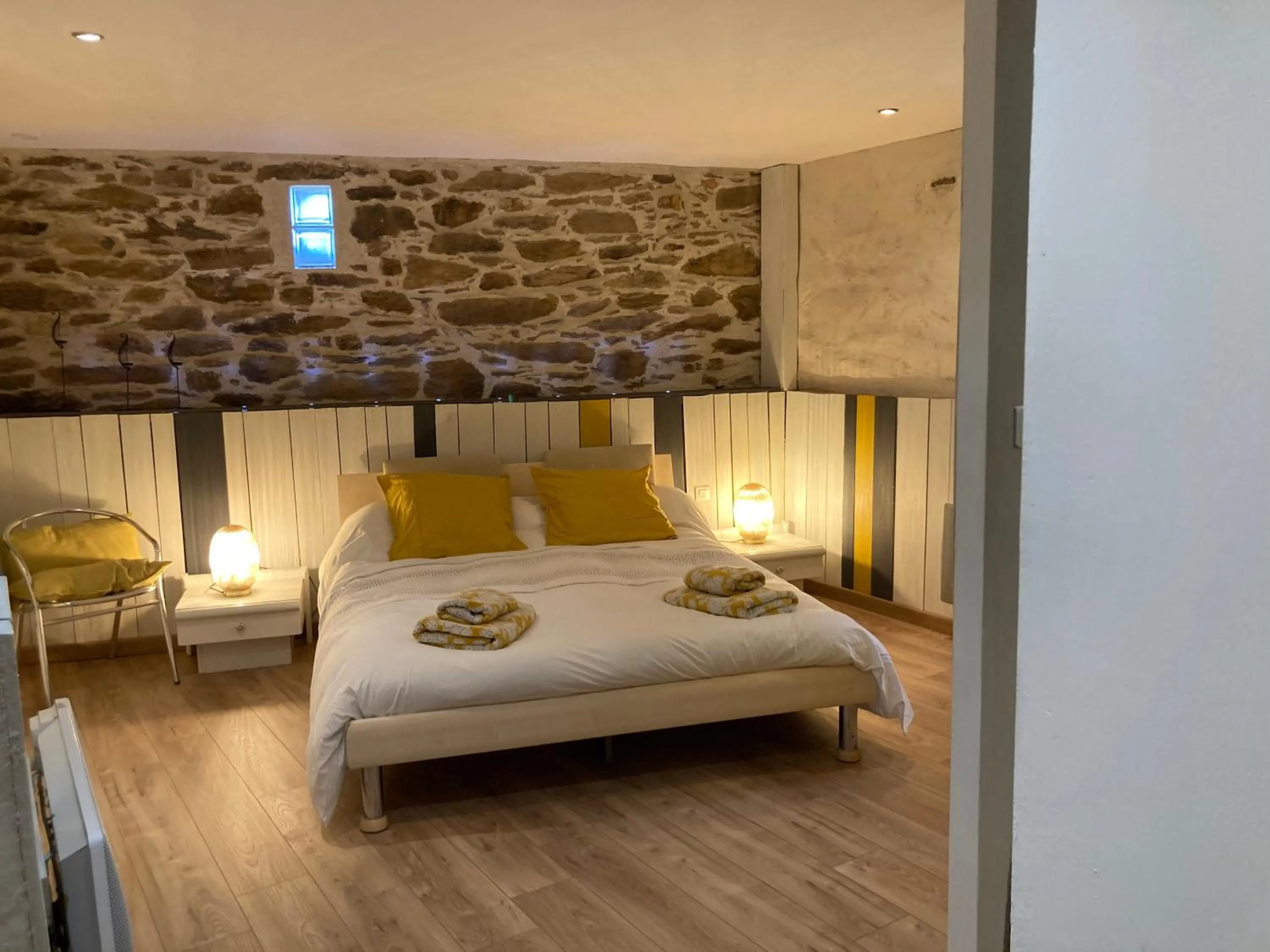 Double Room with Private Bathroom in Maison d'Hôtes Hameau de Taur