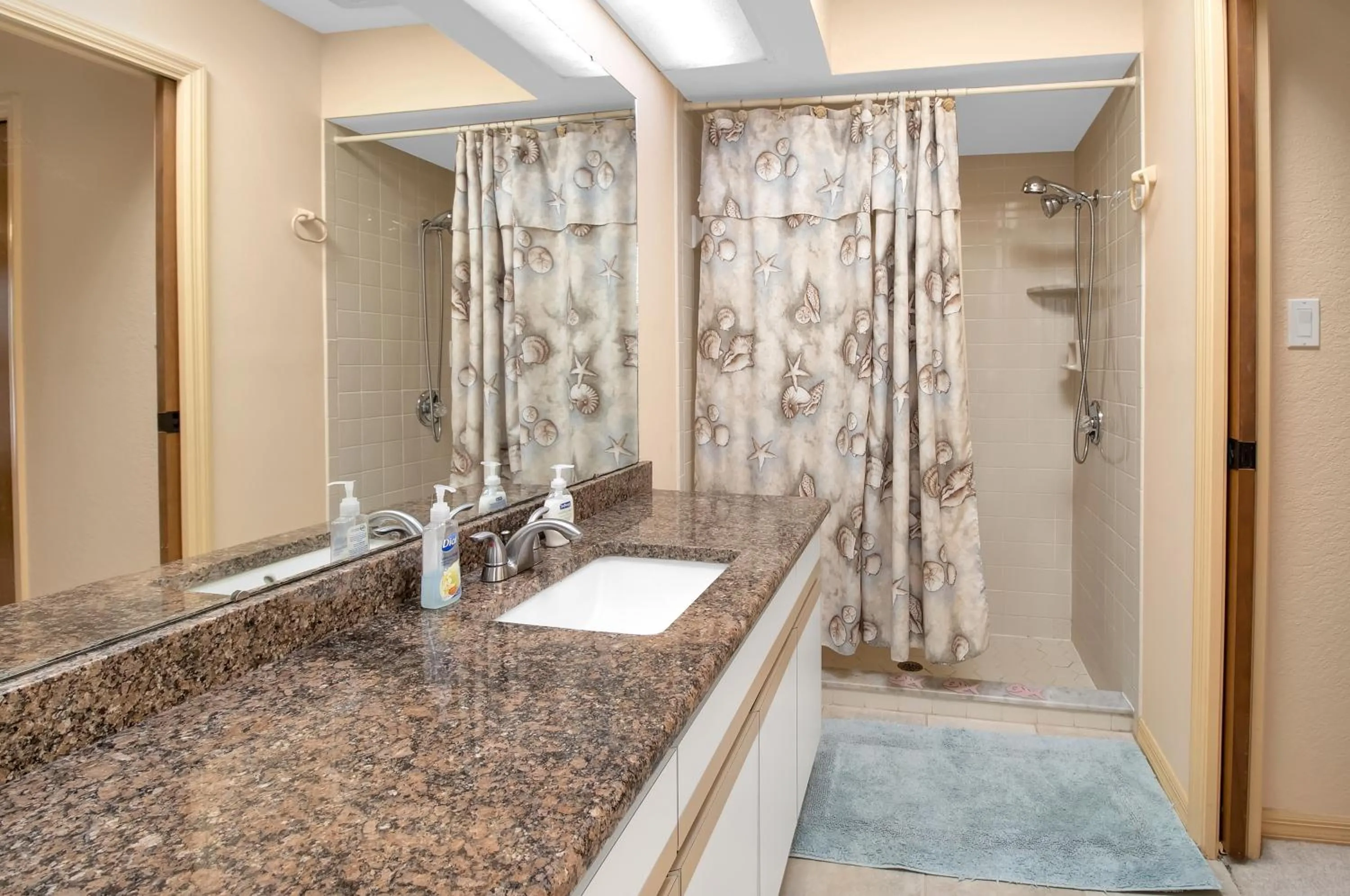 Bathroom in Joseph