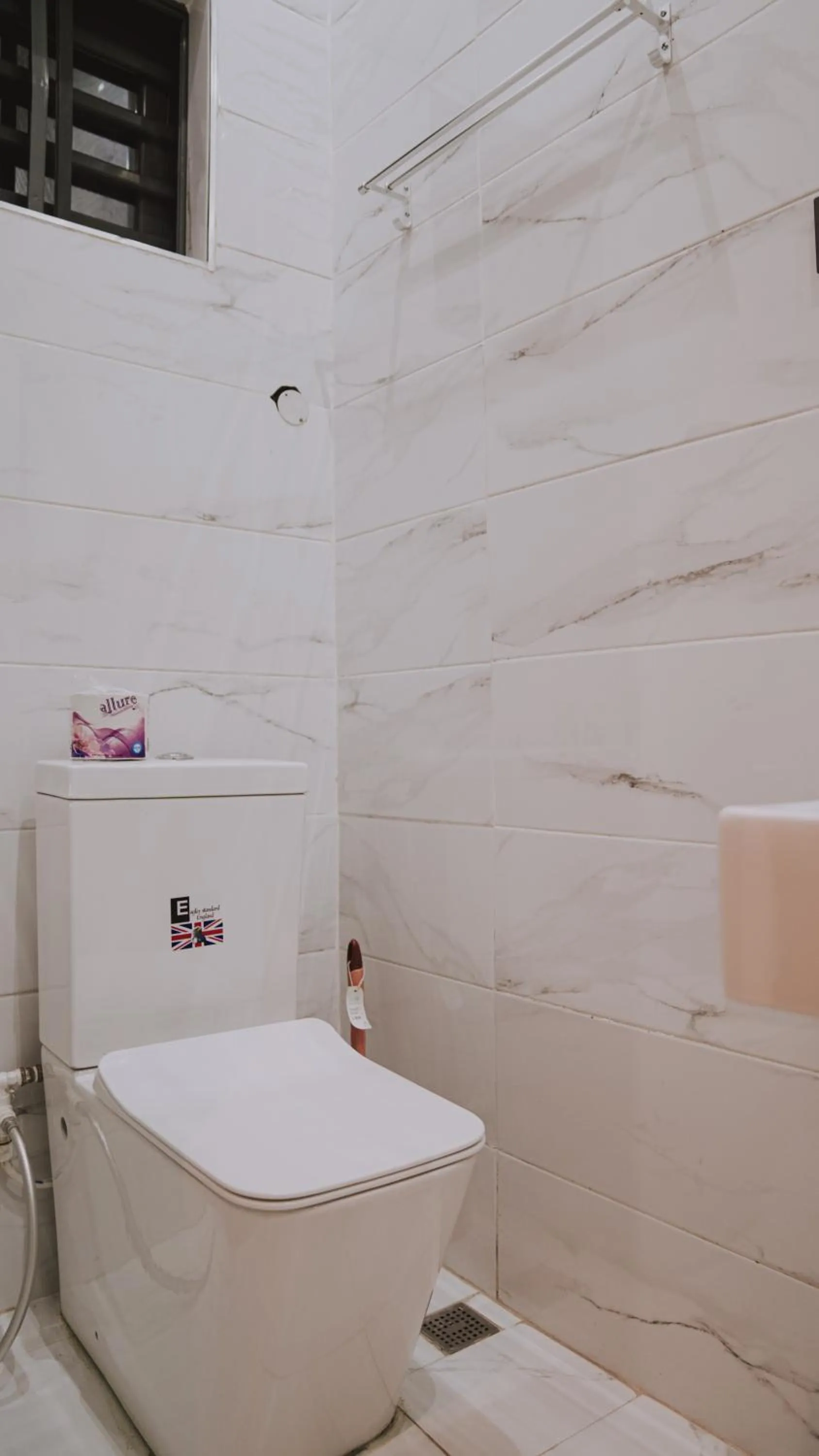 Bathroom in Sapphire Residences by Crystal