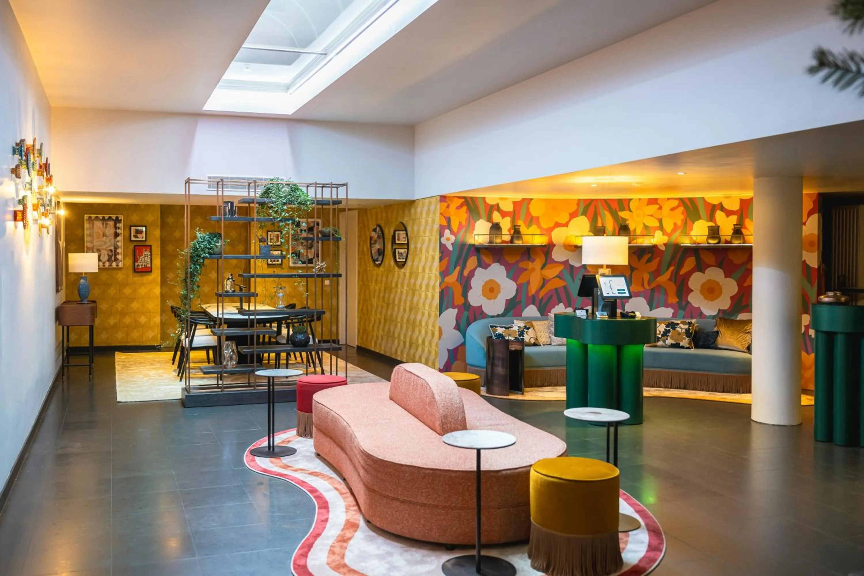 Lobby or reception in Leonardo Boutique Hotel Maastricht City Center